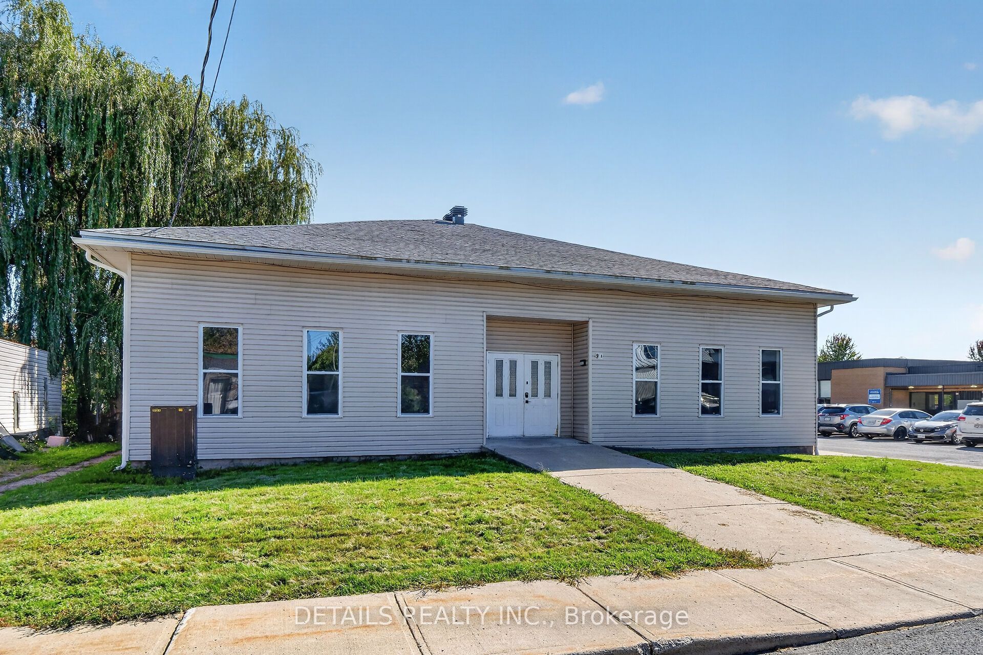 9 Rue De L'ecole Street Property Photo 1