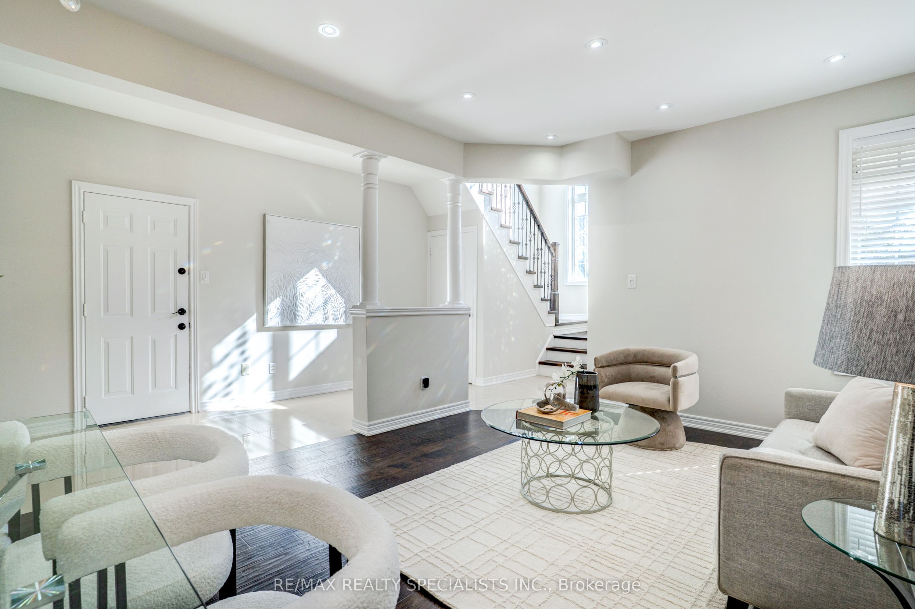 7 Kingspoint Circle Property Photo 15