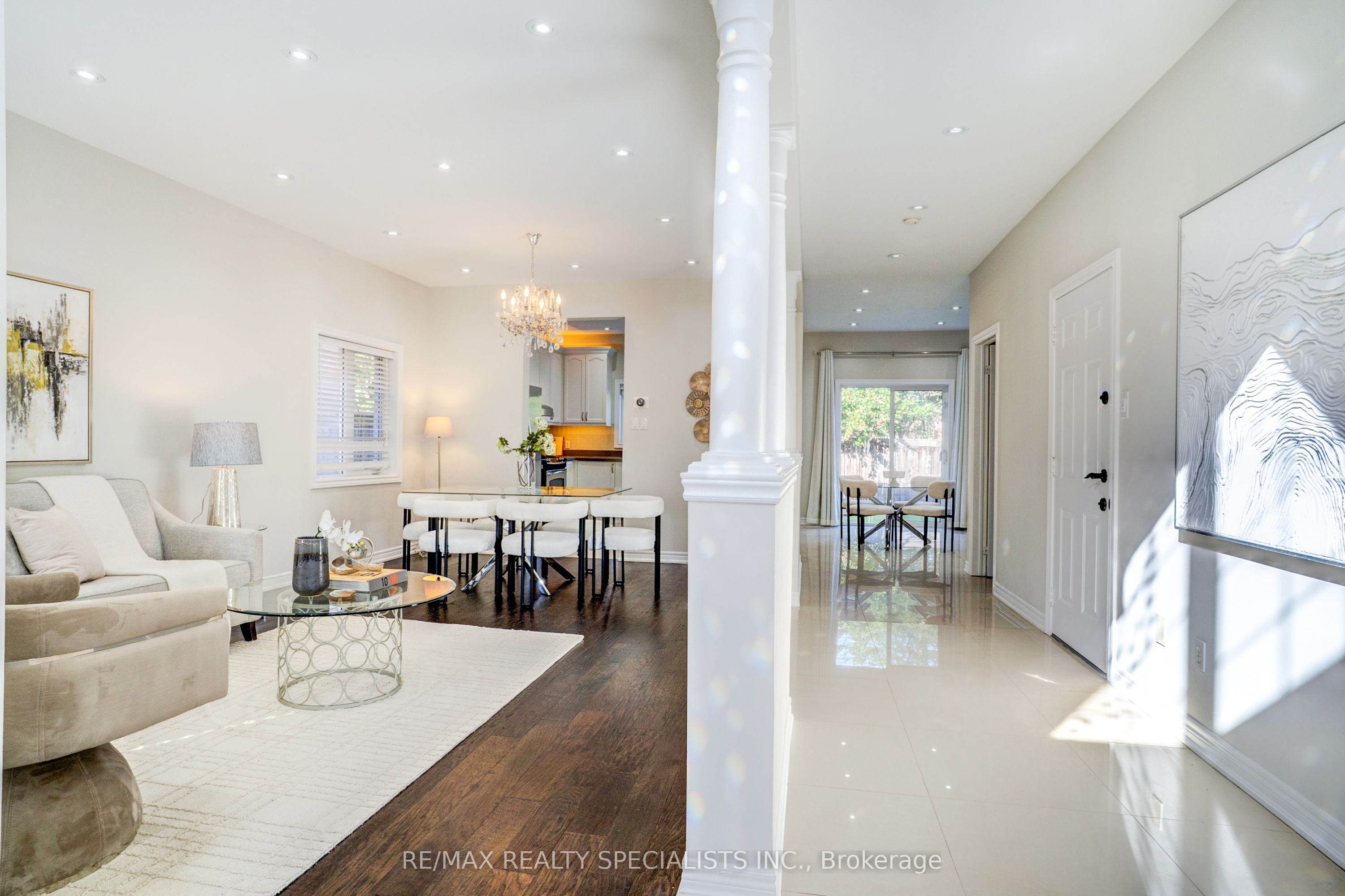 7 Kingspoint Circle Property Photo 18