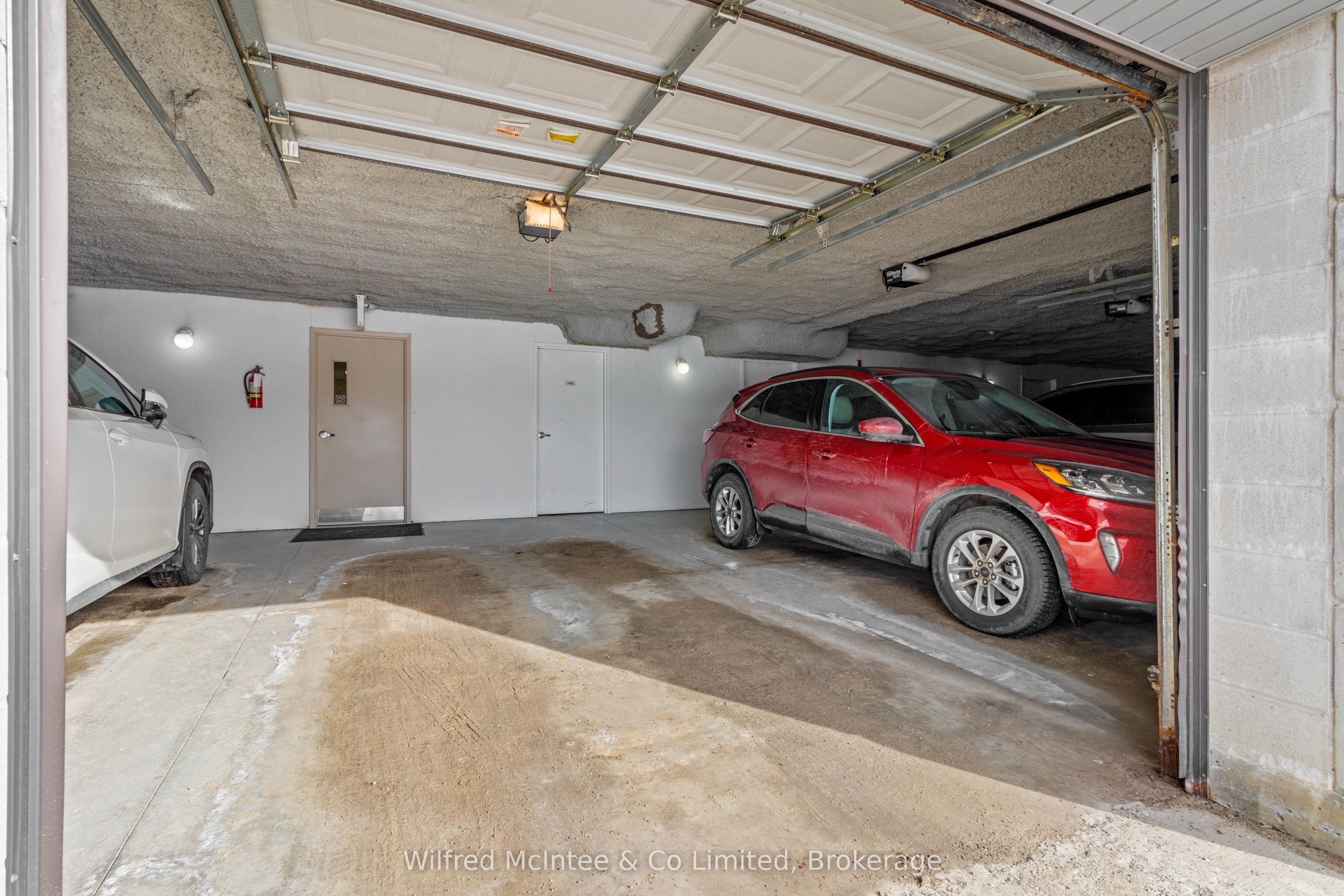 125 William Street N 406 Property Photo 48