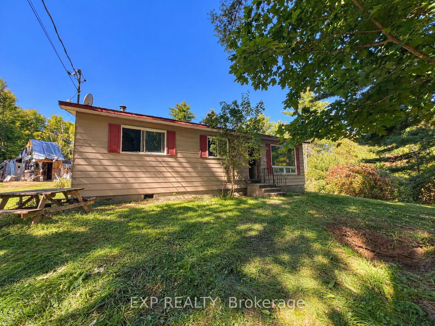 942 Bathurst 9th Concession Road Property Photo 1