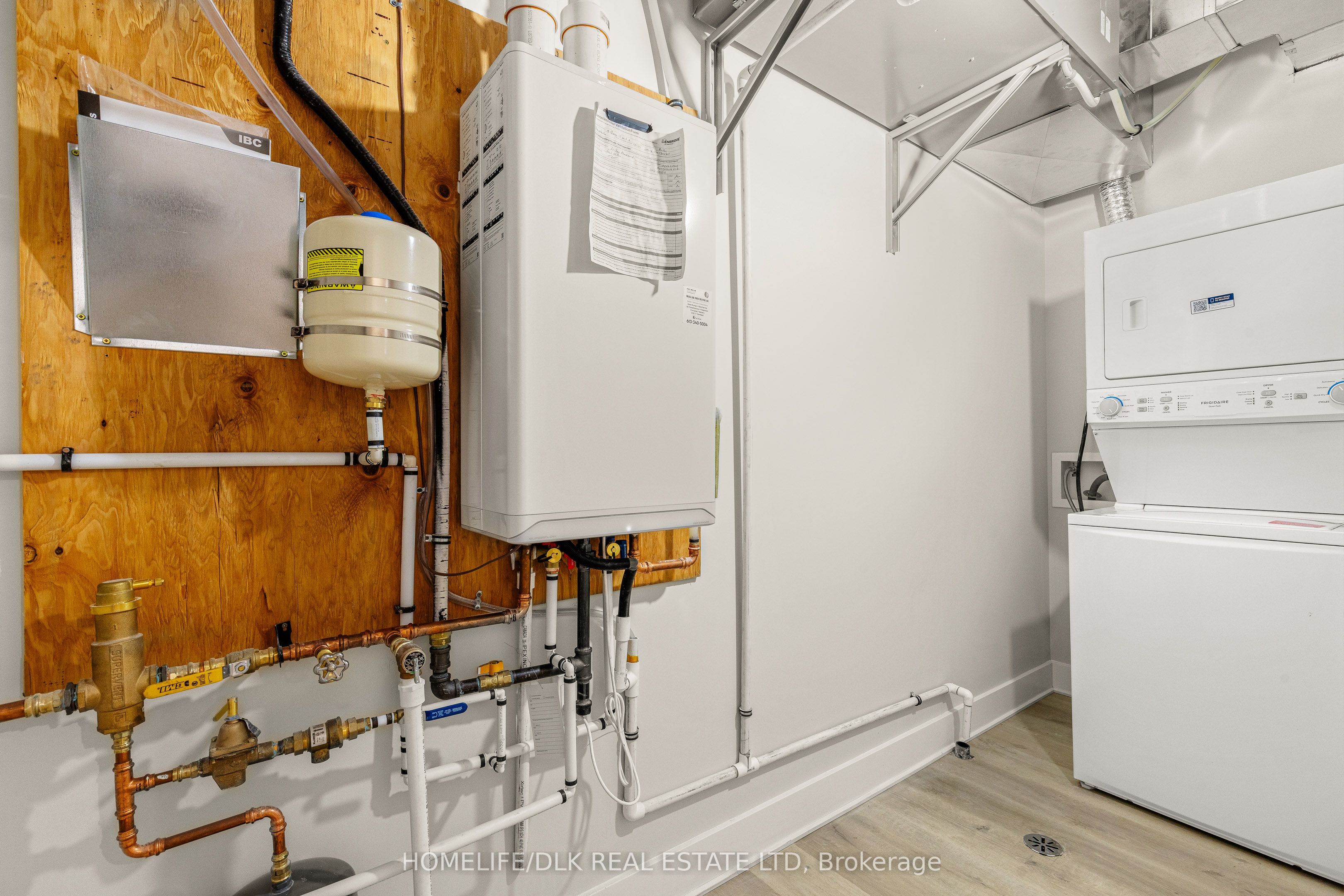 5 Queen Street Property Photo 17