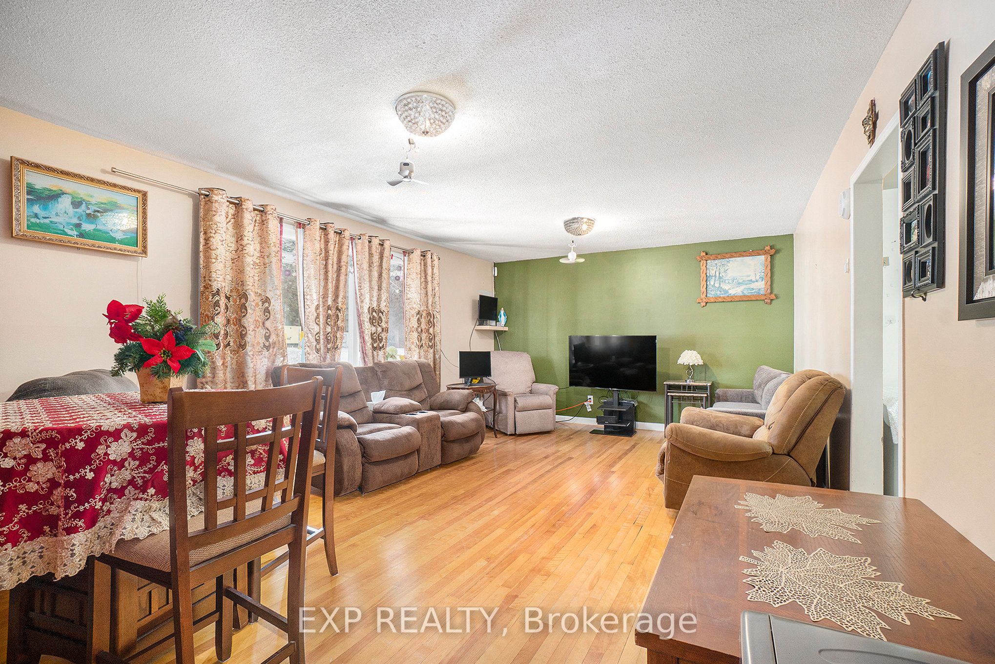 2024 Othello Avenue Property Photo 5