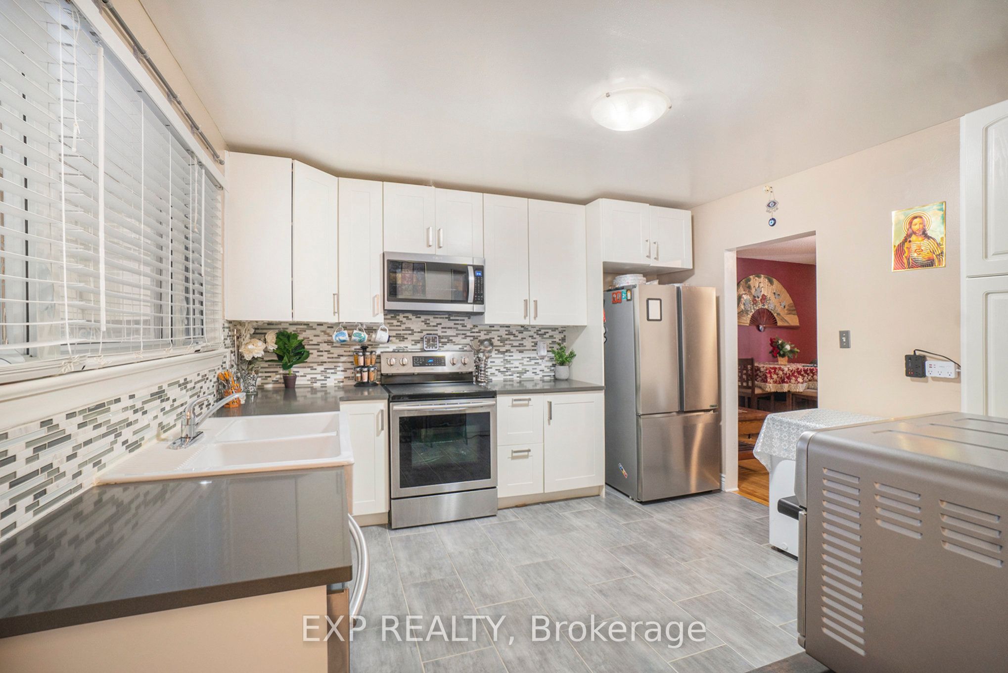 2024 Othello Avenue Property Photo 9