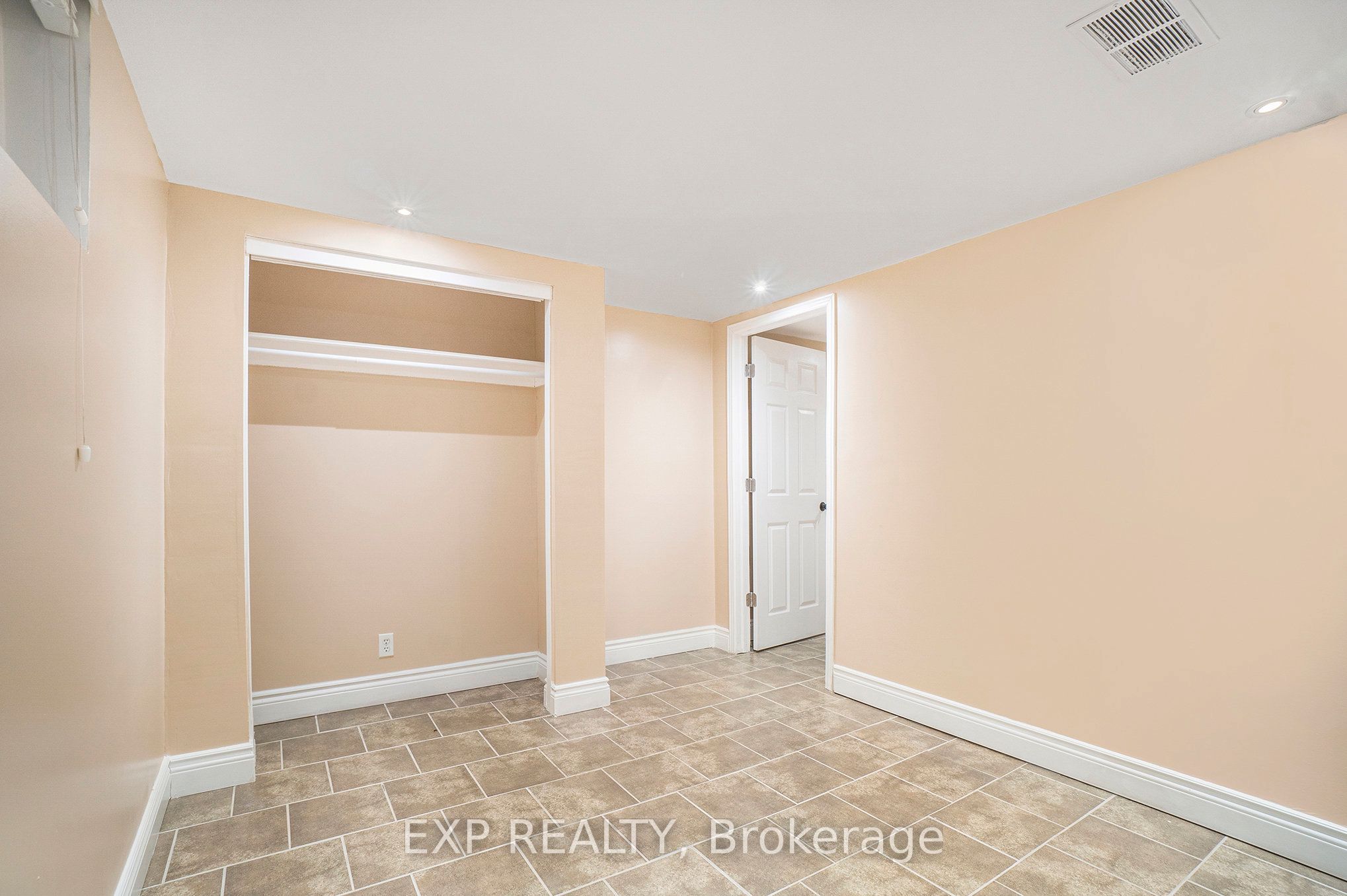 2024 Othello Avenue Property Photo 22
