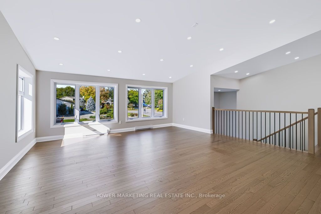 22 Parkglen Drive Property Photo 6
