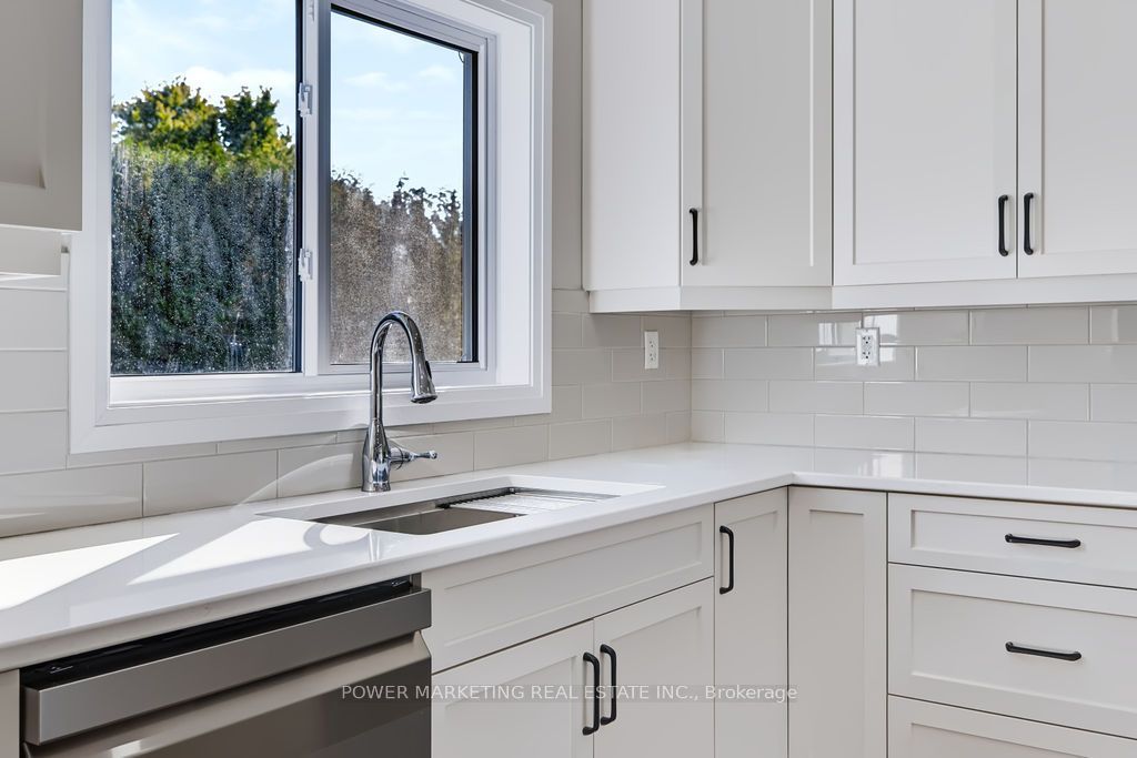 22 Parkglen Drive Property Photo 16