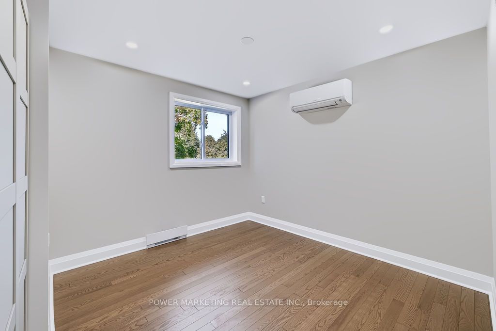 22 Parkglen Drive Property Photo 20