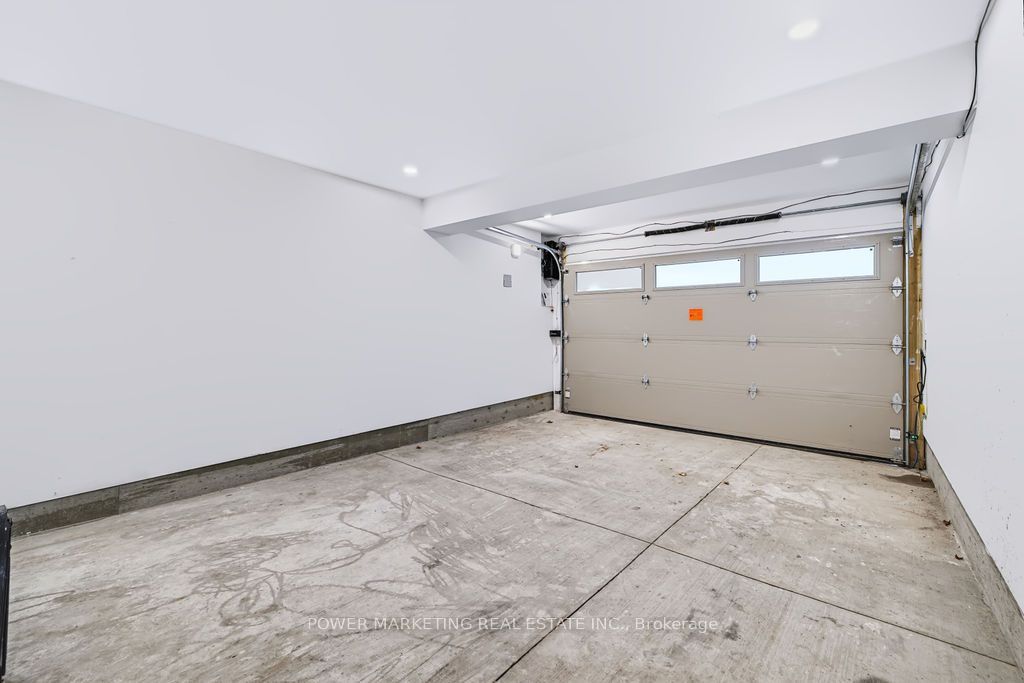 22 Parkglen Drive Property Photo 40