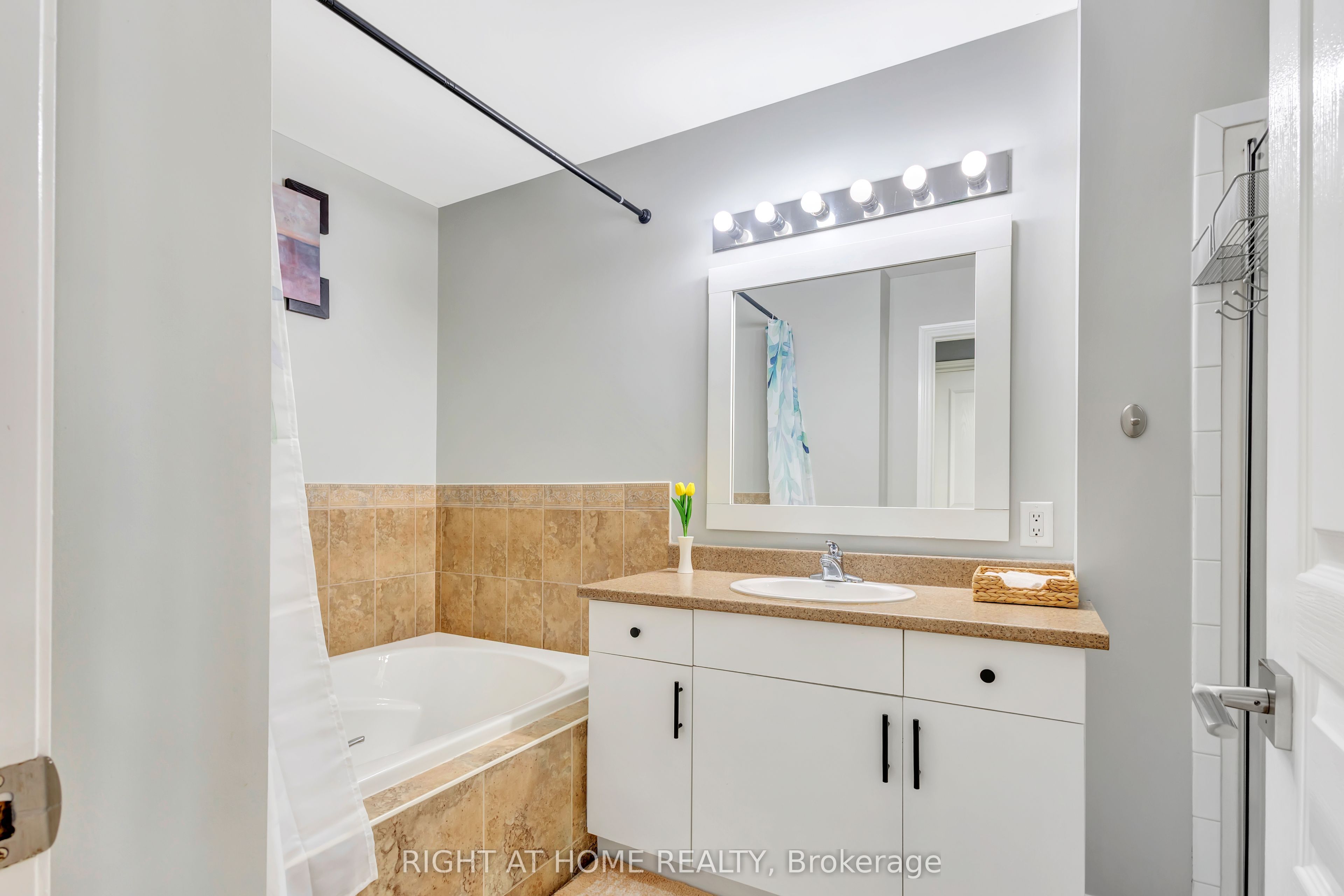 314 Royal Fern Way Property Photo 12