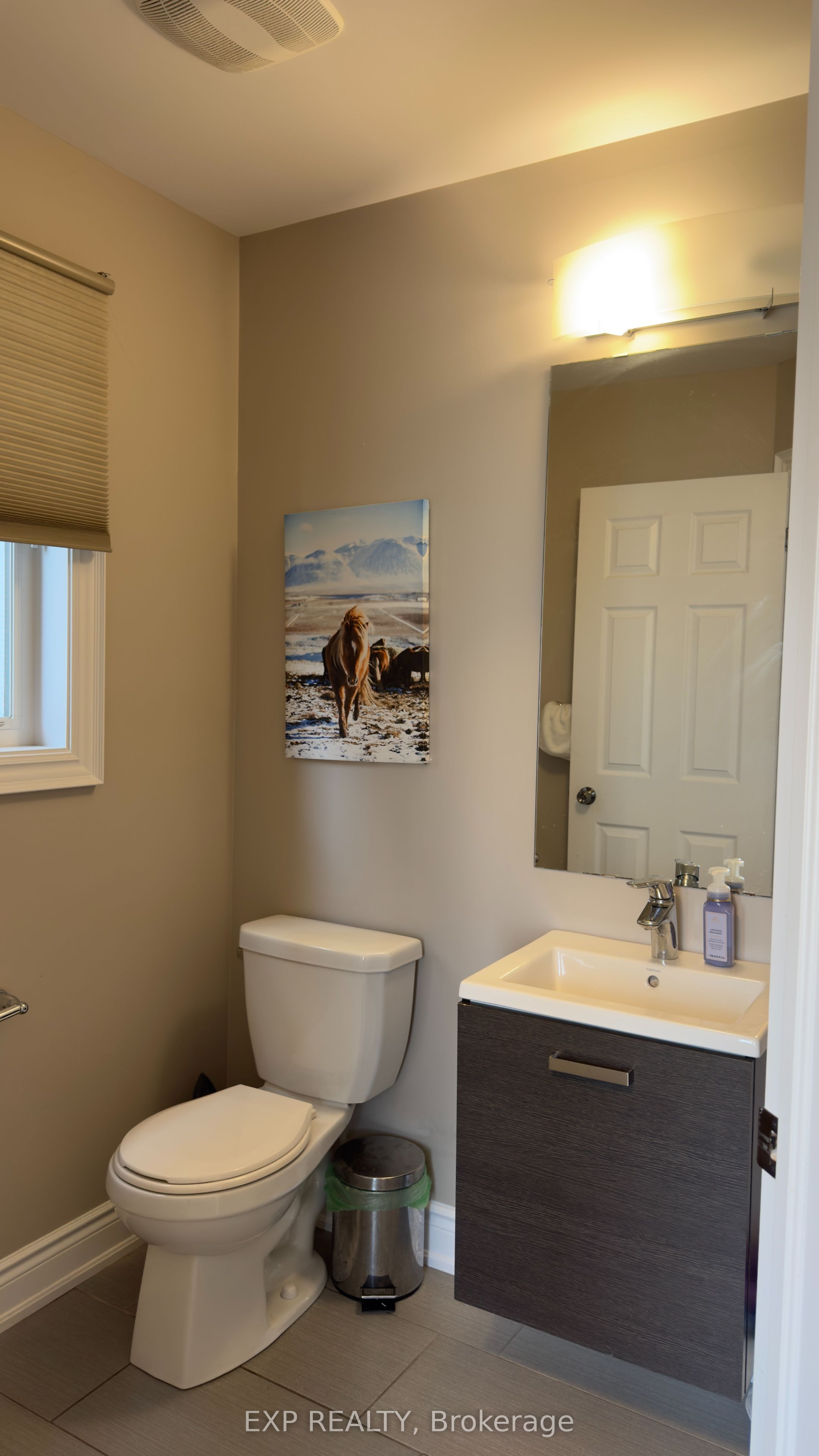 8040 Blue Ash Lane Property Photo 6