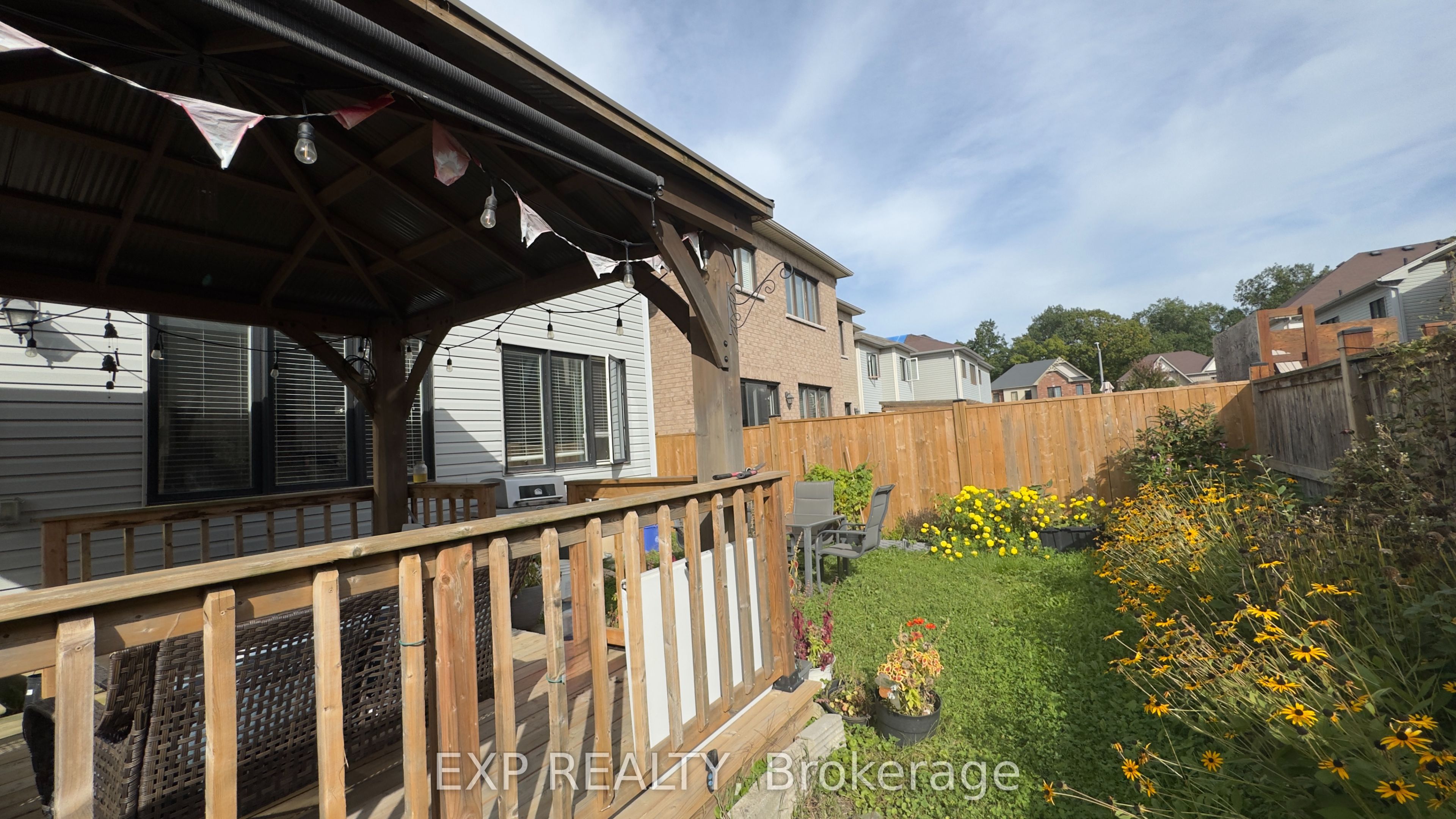 8040 Blue Ash Lane Property Photo 29