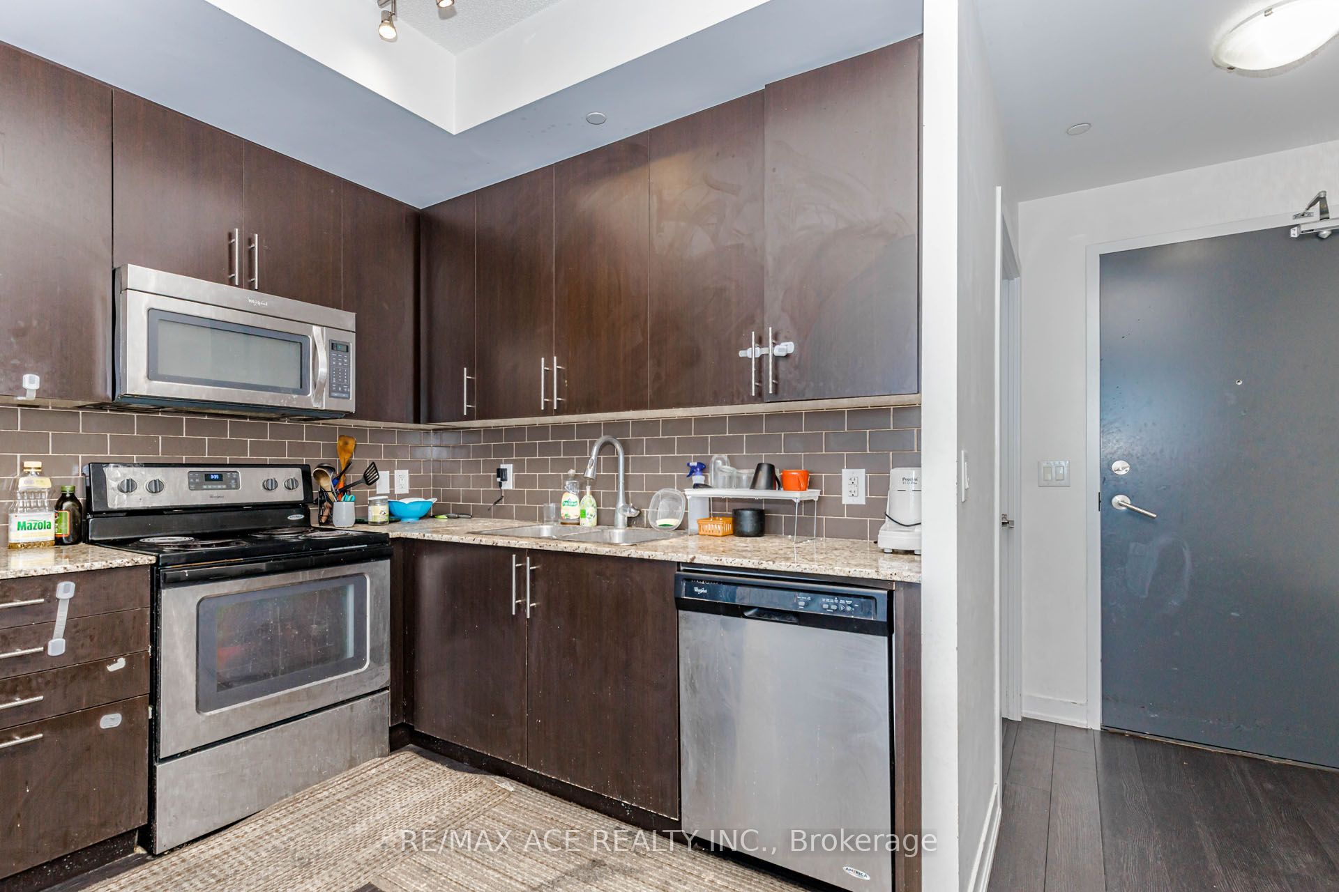 85 Duke Street W 1103 Property Photo 18