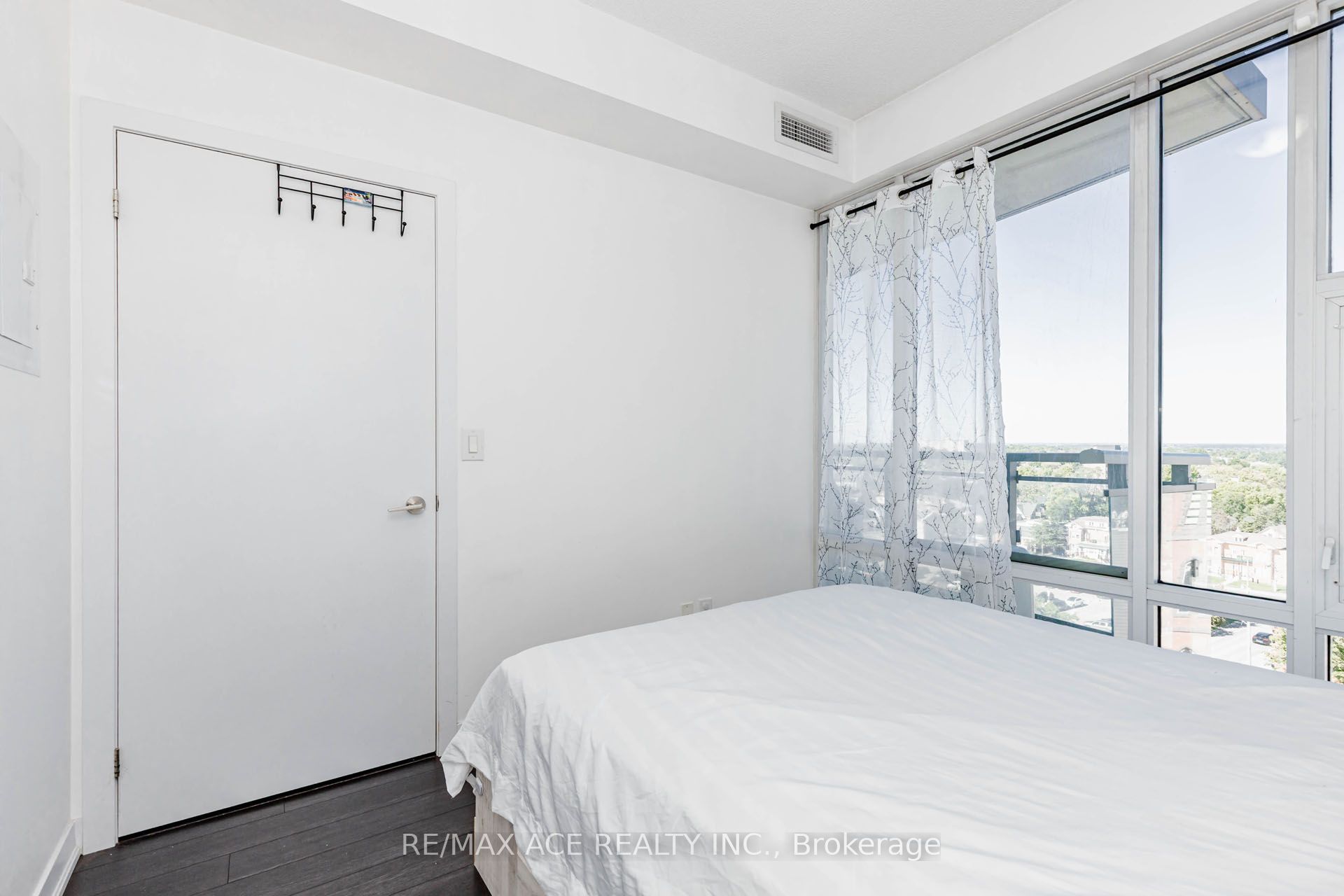 85 Duke Street W 1103 Property Photo 31