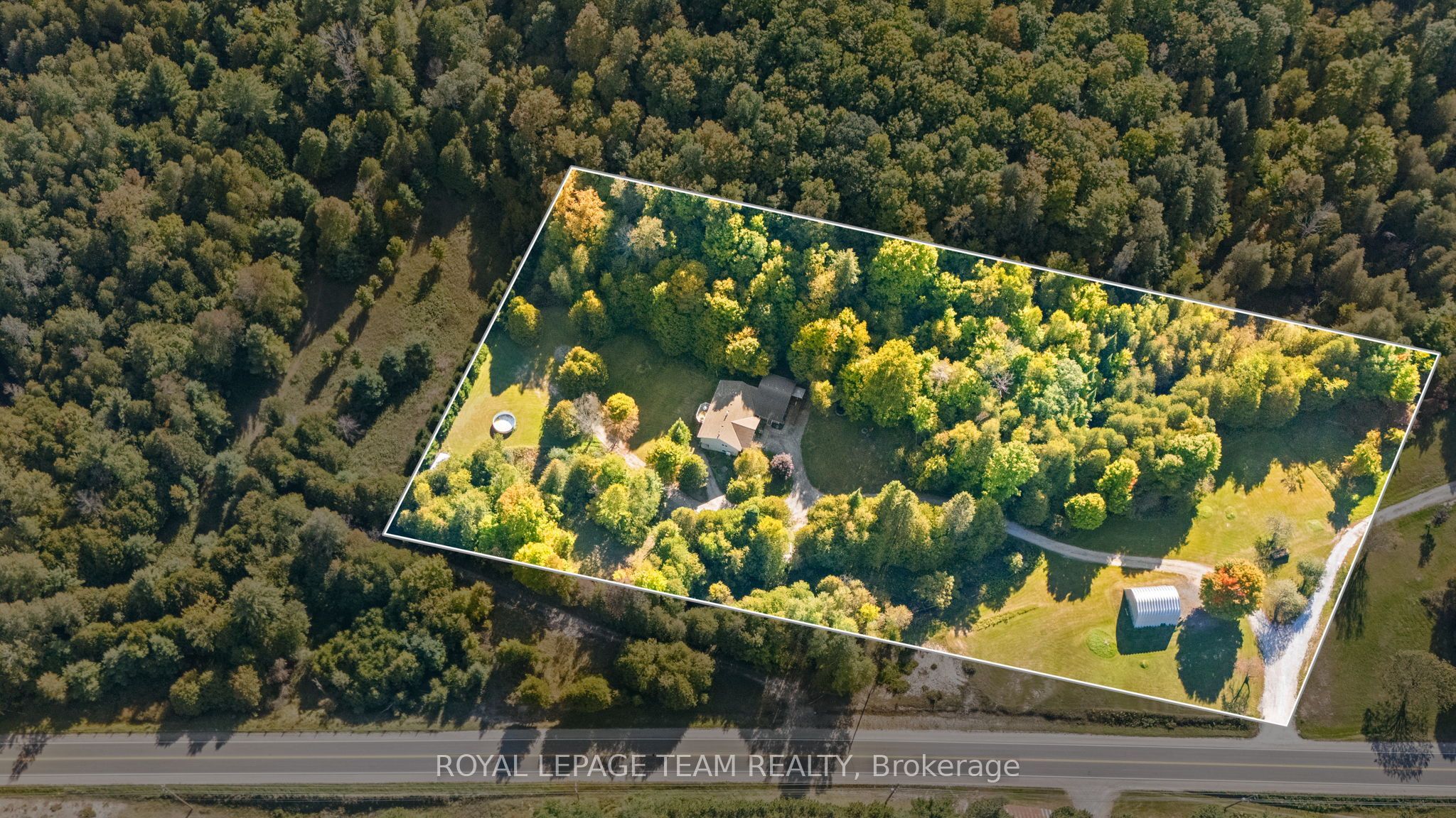 5195 Mcdonald's Corners Road Property Photo 4