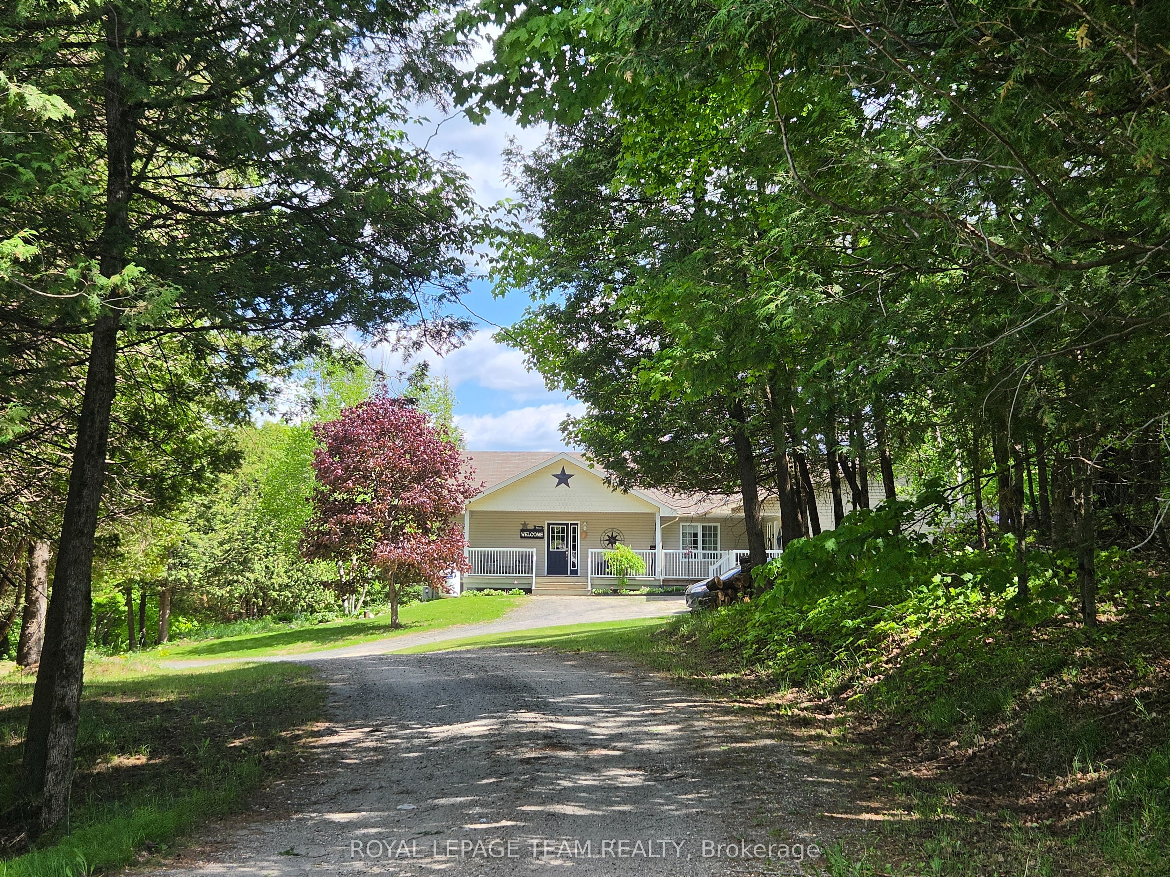 5195 Mcdonald's Corners Road Property Photo 6