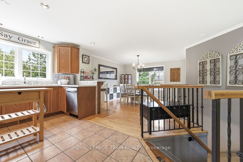 5195 Mcdonald's Corners Road Property Photo 12
