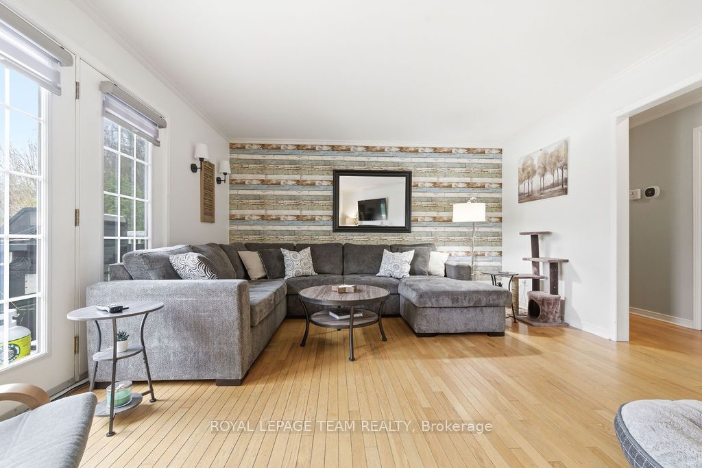 5195 Mcdonald's Corners Road Property Photo 17