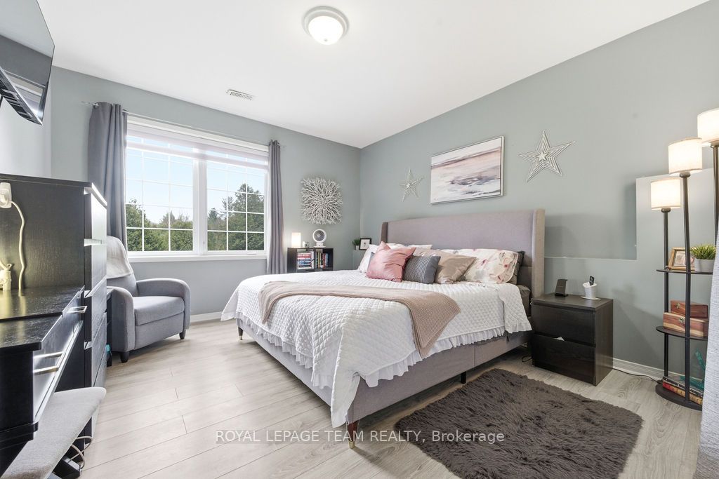 5195 Mcdonald's Corners Road Property Photo 28