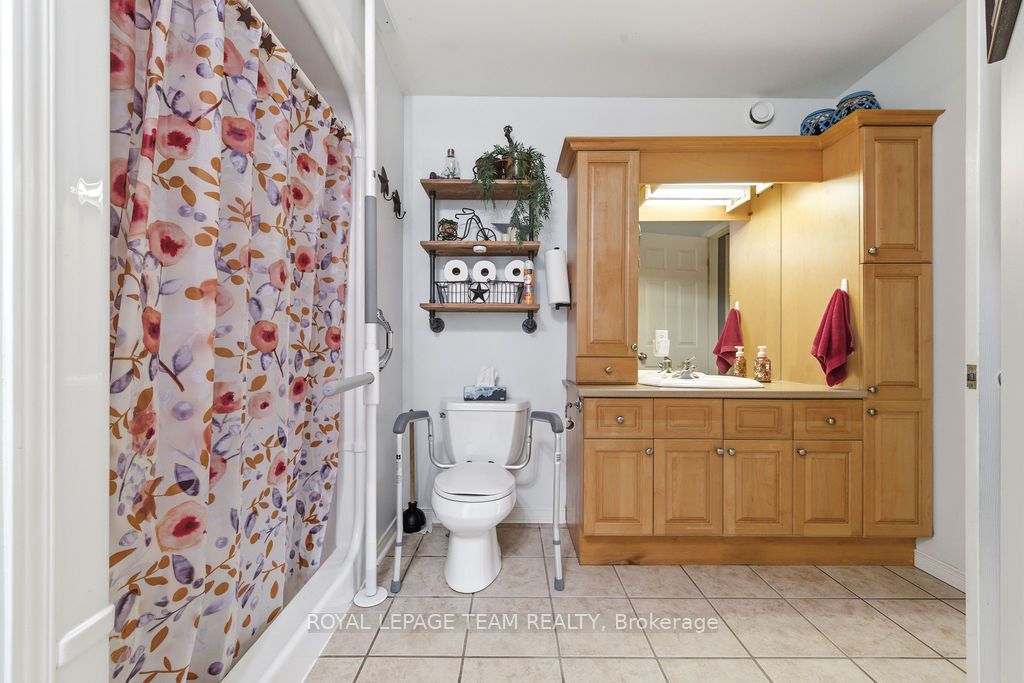 5195 Mcdonald's Corners Road Property Photo 43