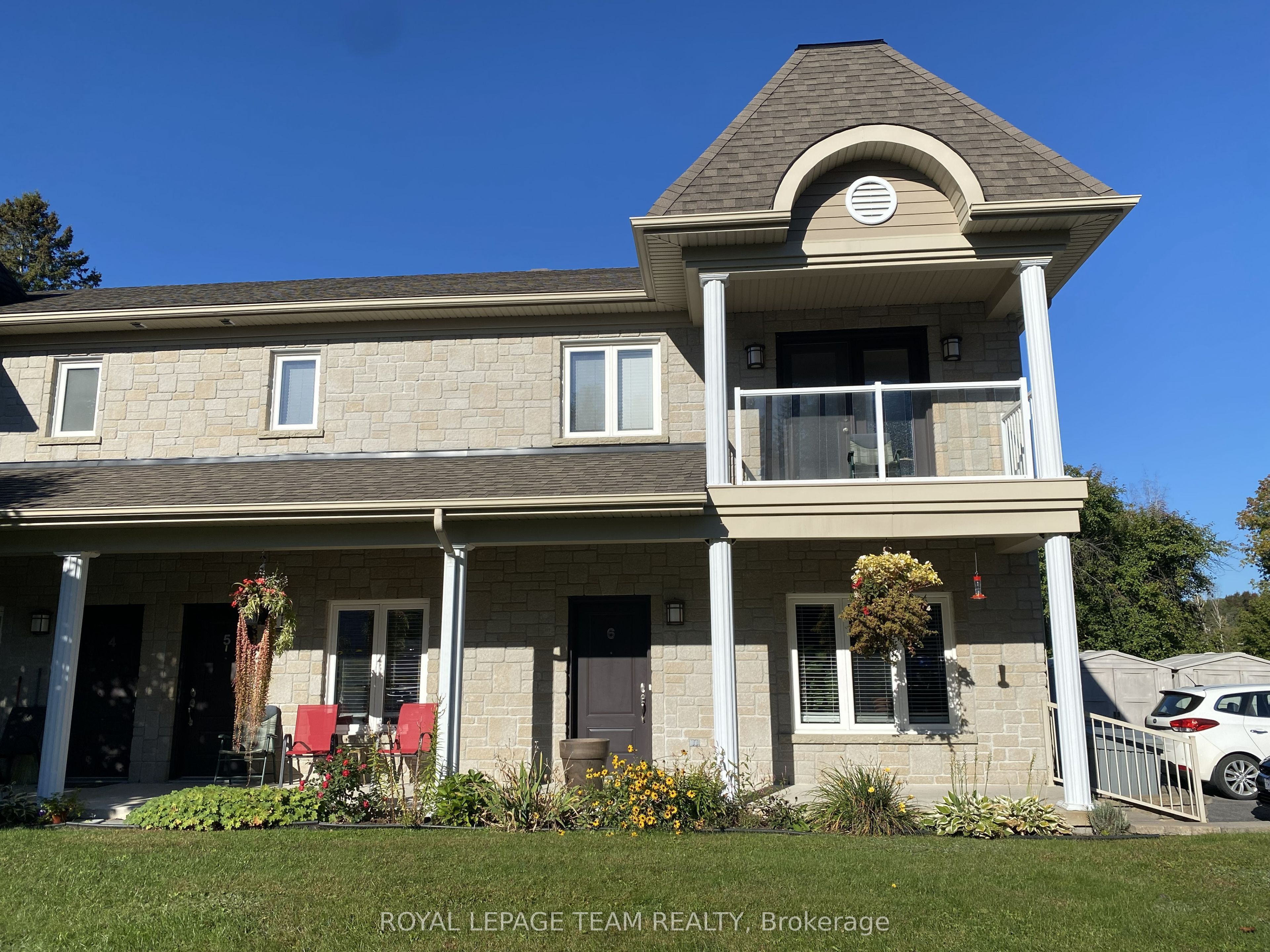 94 Bourdeau Boulevard 6 Property Photo 1