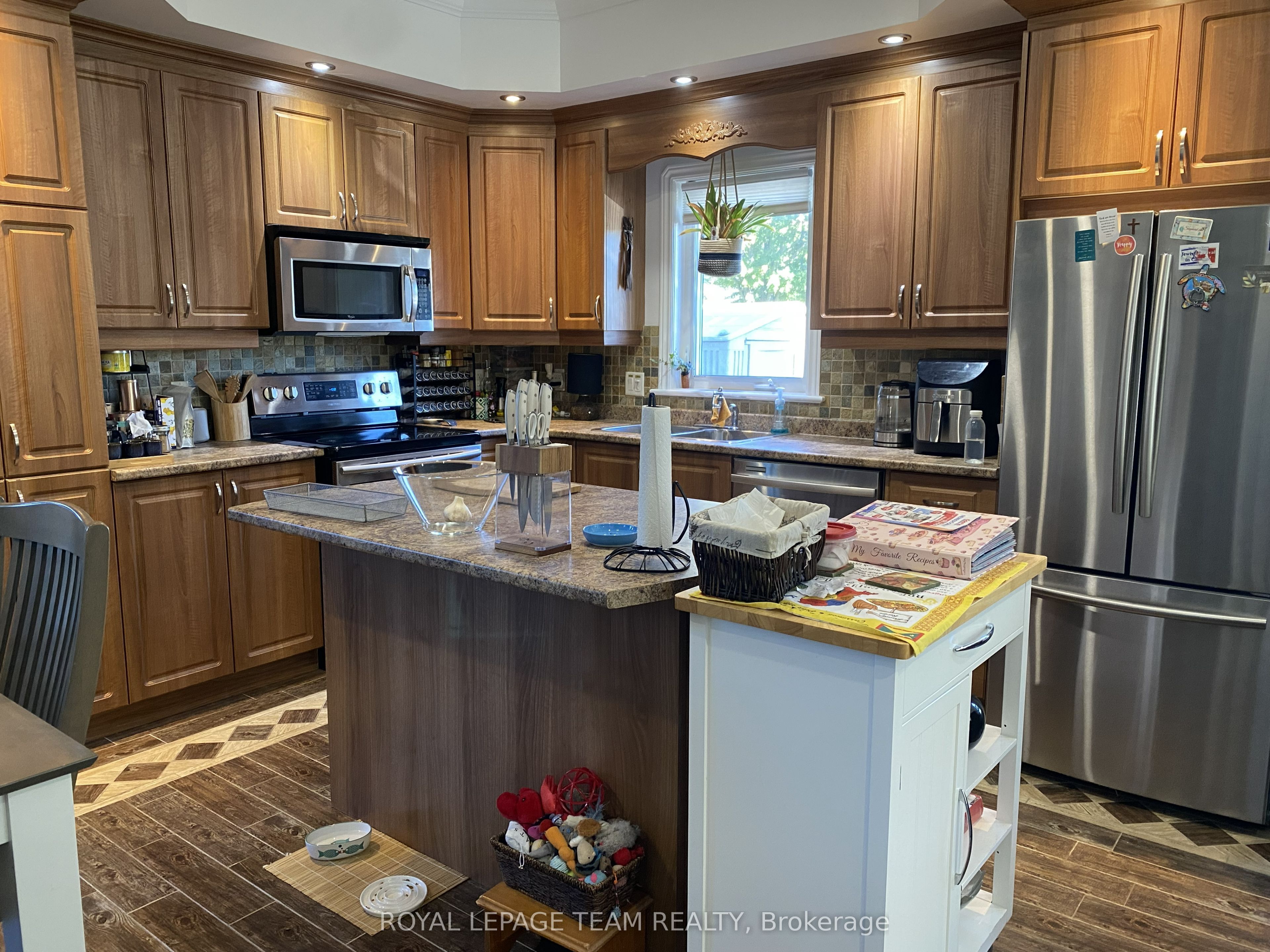 94 Bourdeau Boulevard 6 Property Photo 6