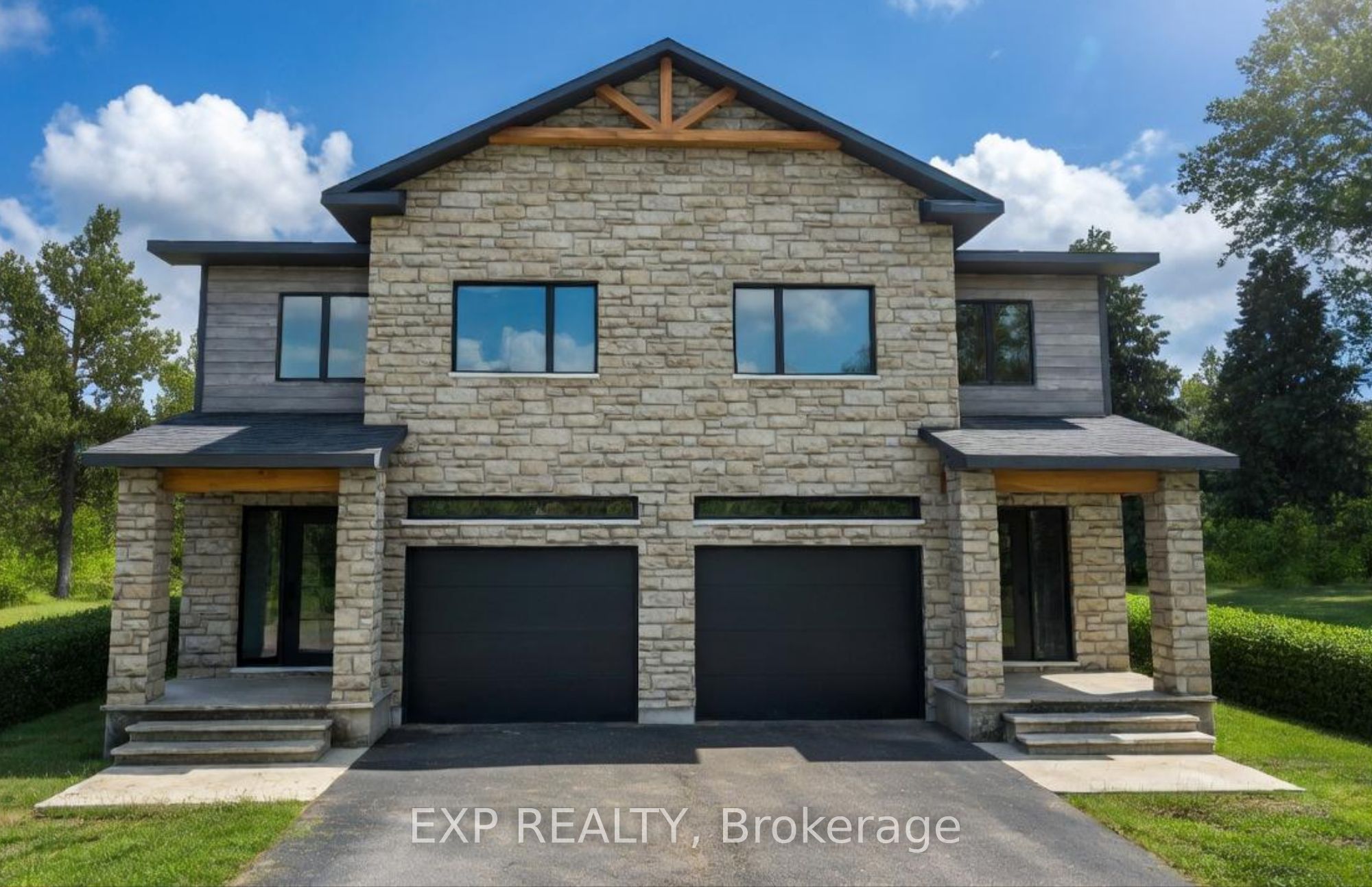 243 Sumac Crescent Property Photo 1