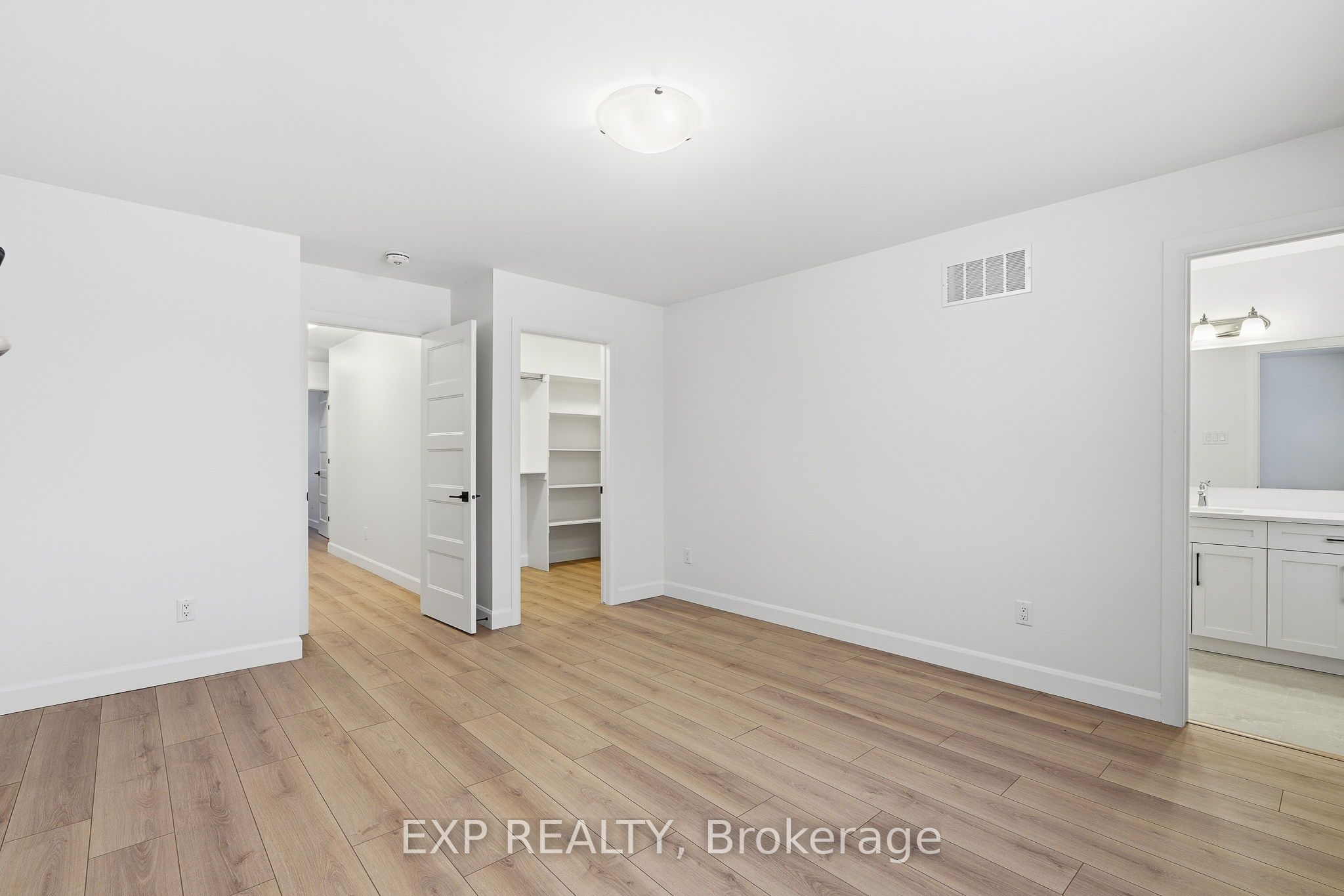 243 Sumac Crescent Property Photo 20