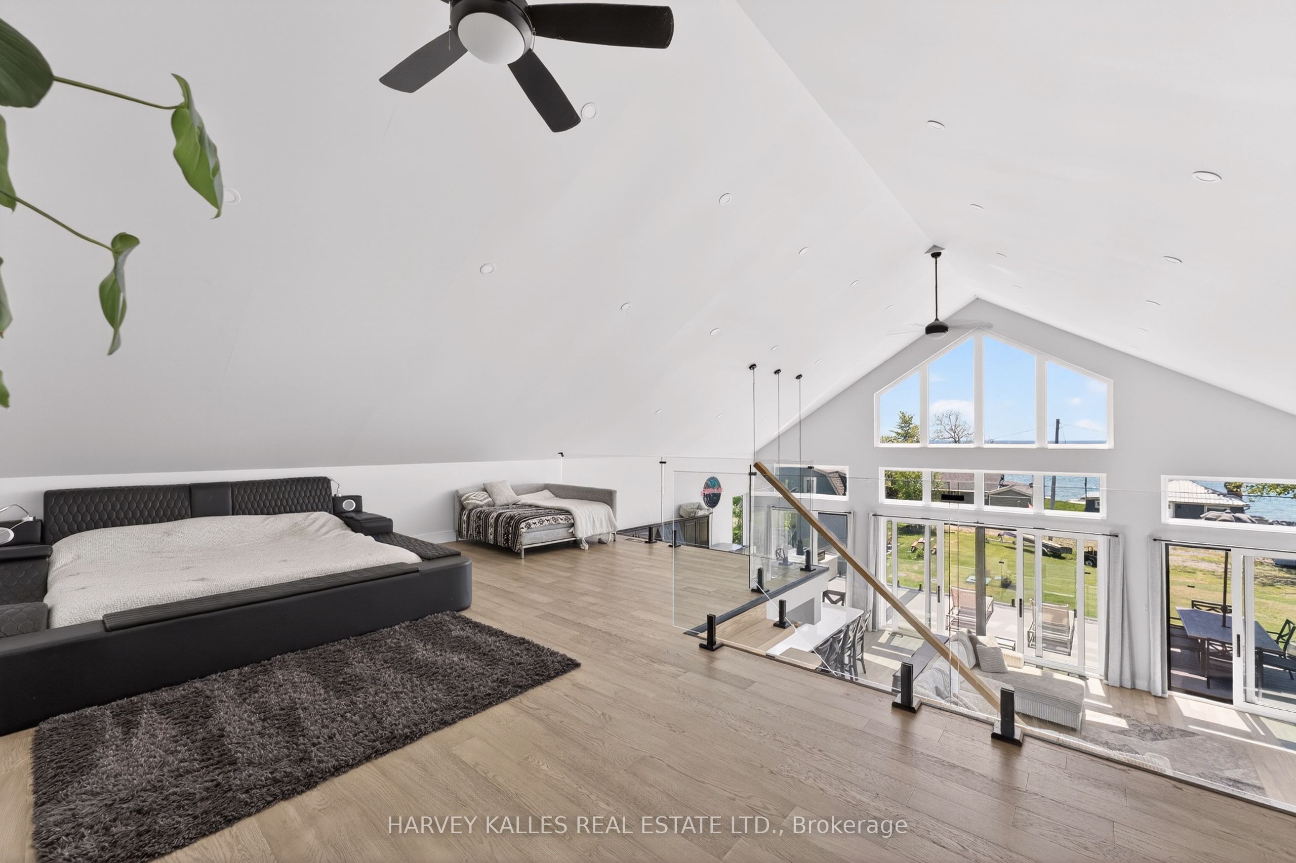 3184 Lakeshore Road Property Photo 19
