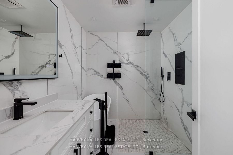 3184 Lakeshore Road Property Photo 21