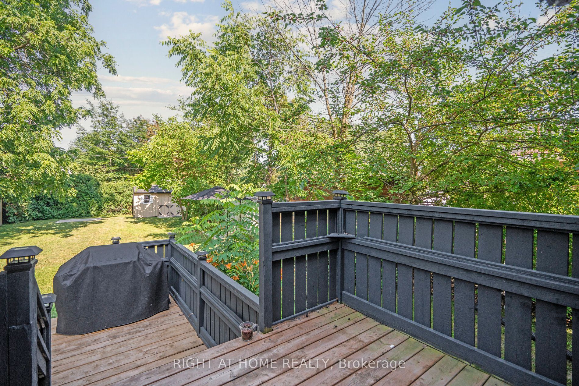 105 Glenridge Avenue Lower Property Photo 9