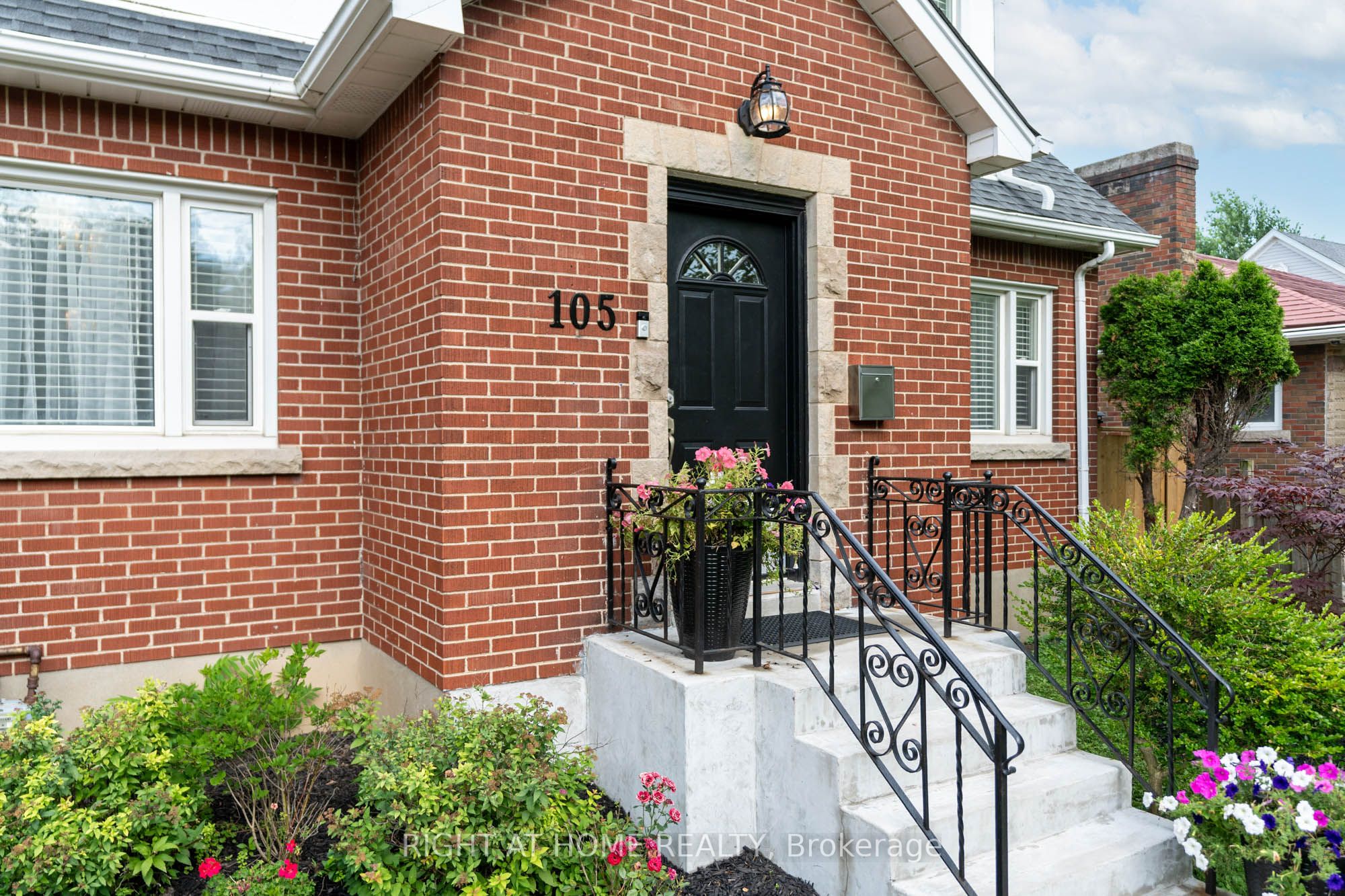 105 Glenridge Avenue Lower Property Photo 14