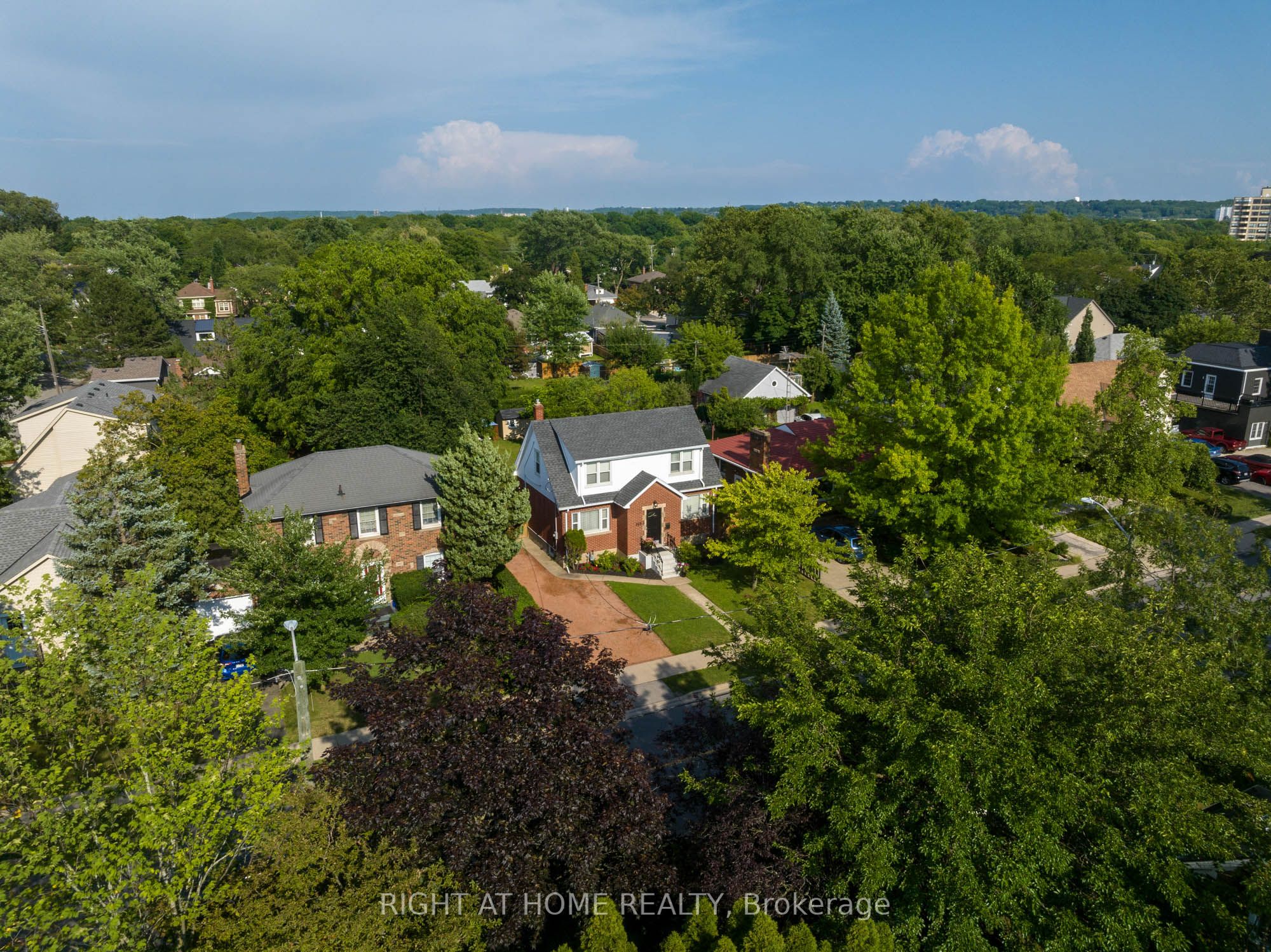 105 Glenridge Avenue Lower Property Photo 16