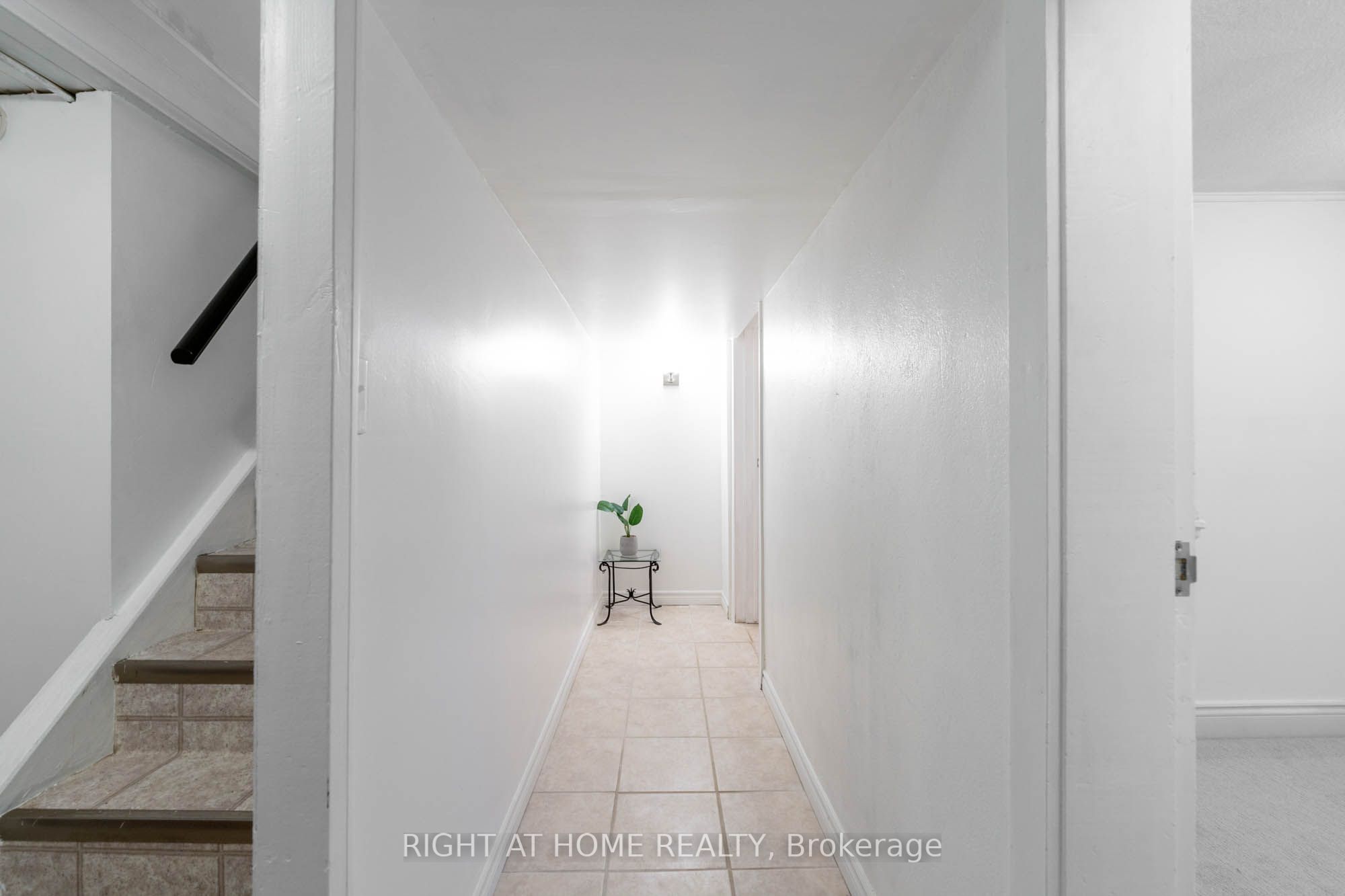 105 Glenridge Avenue Lower Property Photo 20