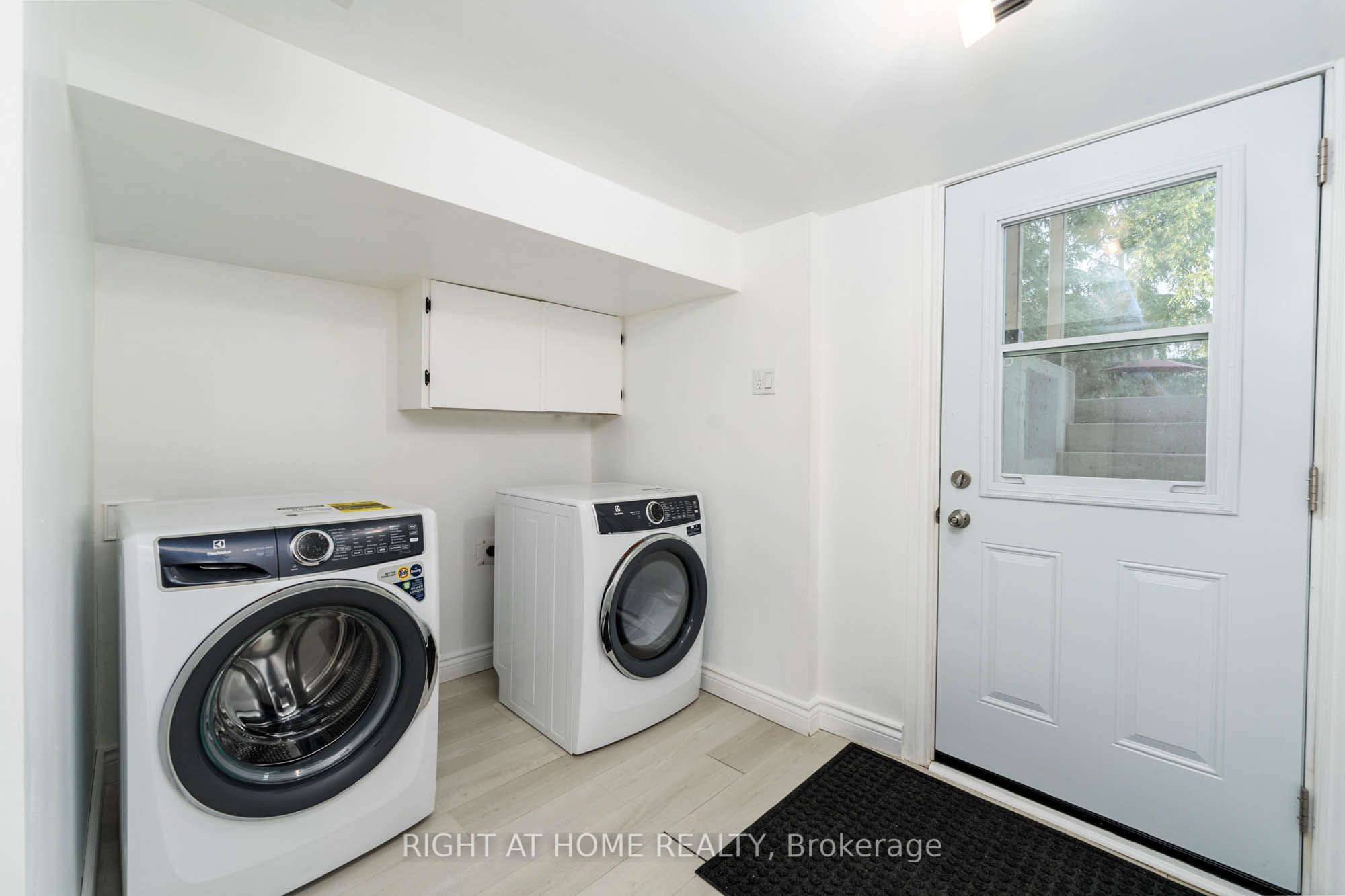 105 Glenridge Avenue Lower Property Photo 24