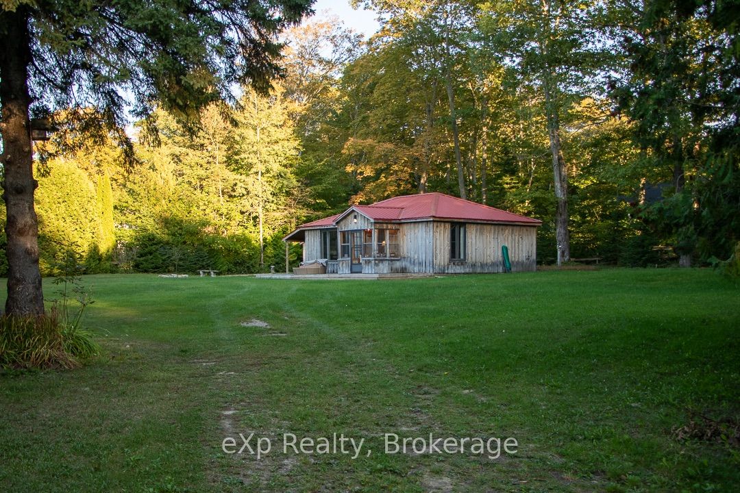 426 Huron Road Property Photo 3