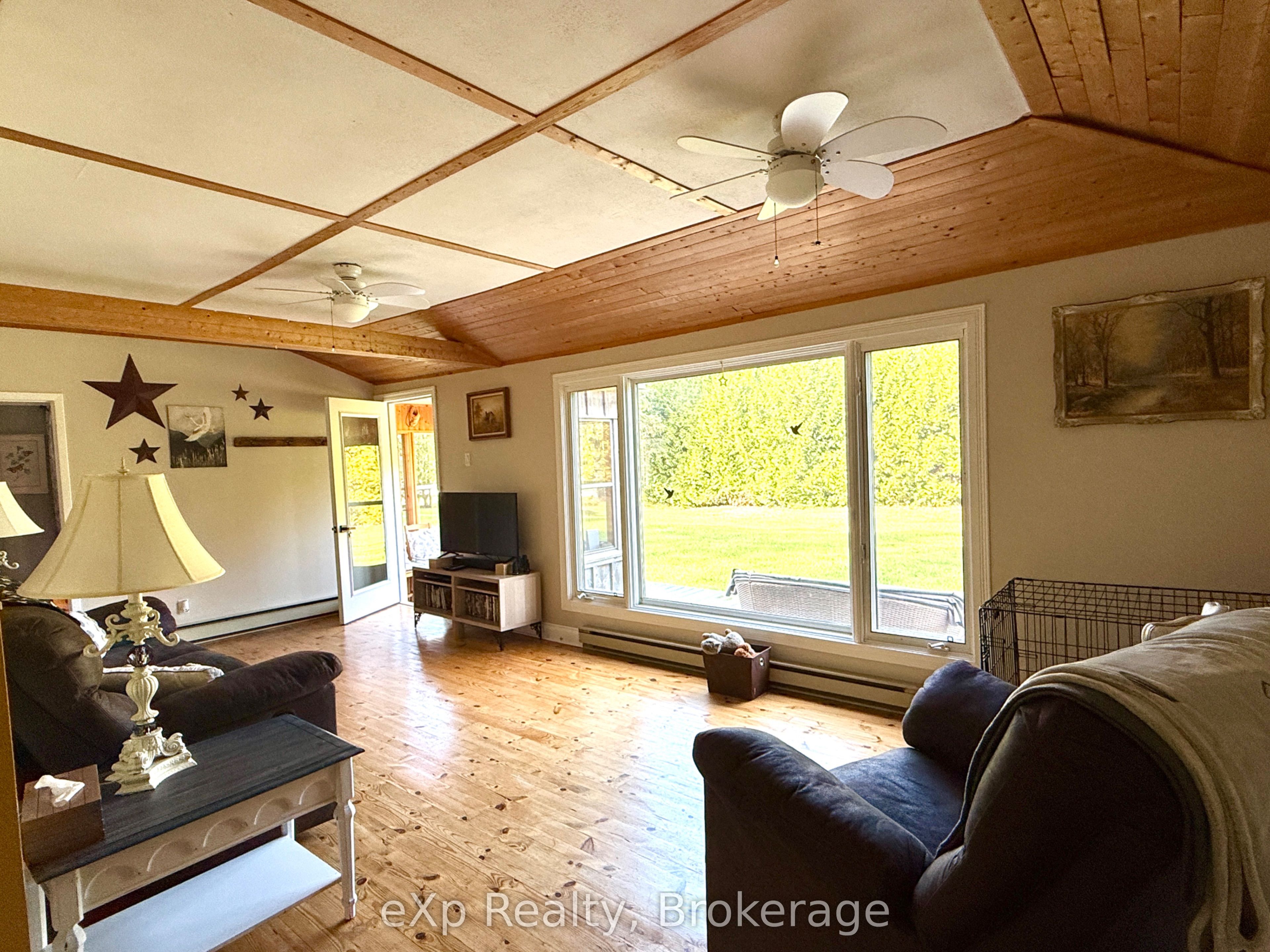 426 Huron Road Property Photo 8