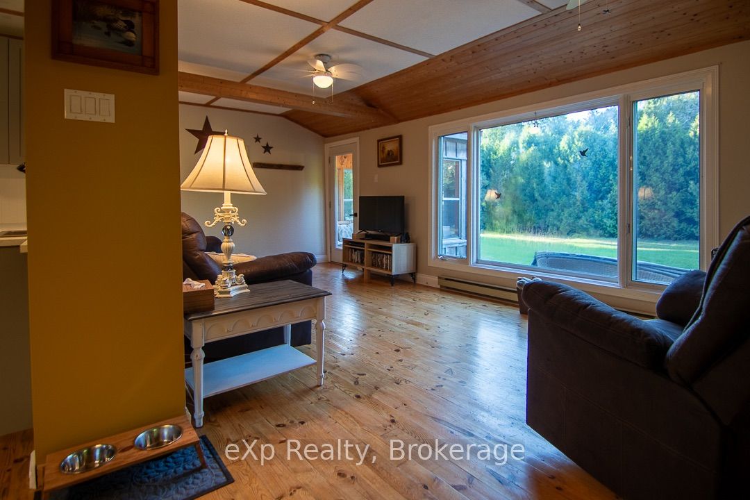426 Huron Road Property Photo 17