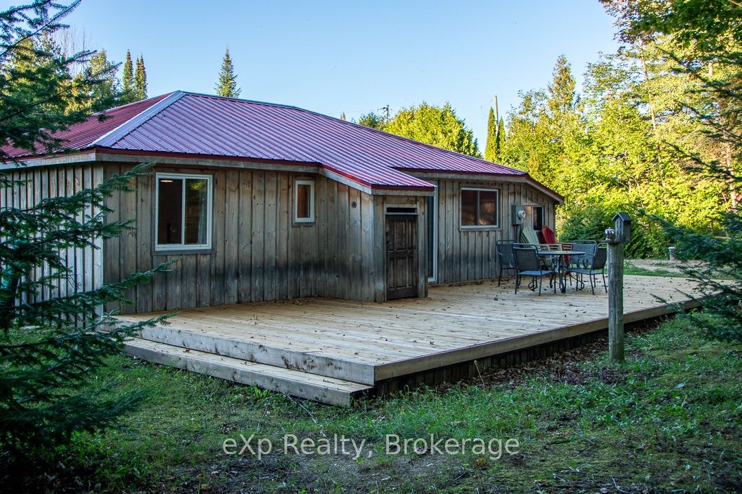 426 Huron Road Property Photo 22
