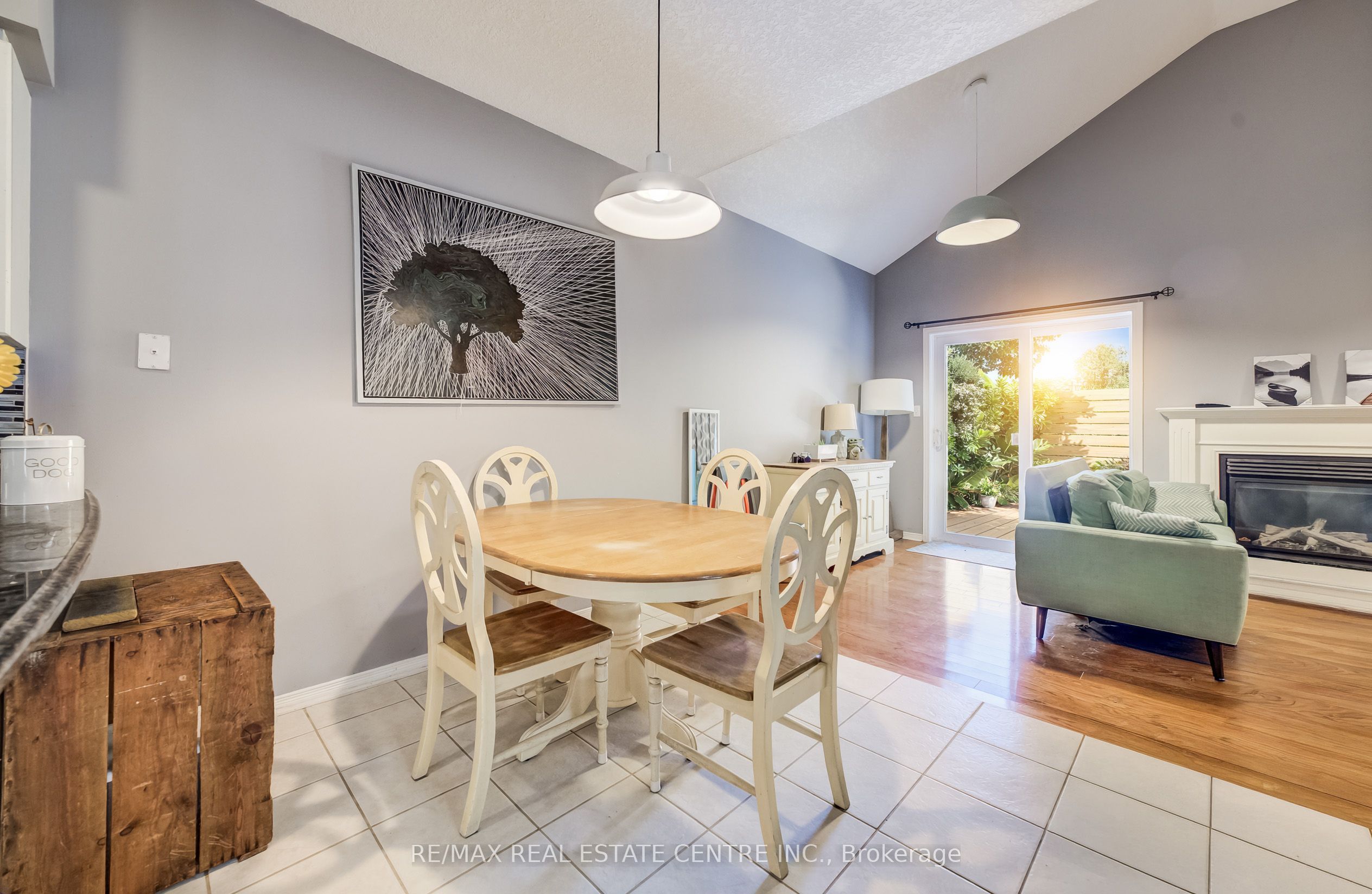 295 Gatehouse Drive Property Photo 8