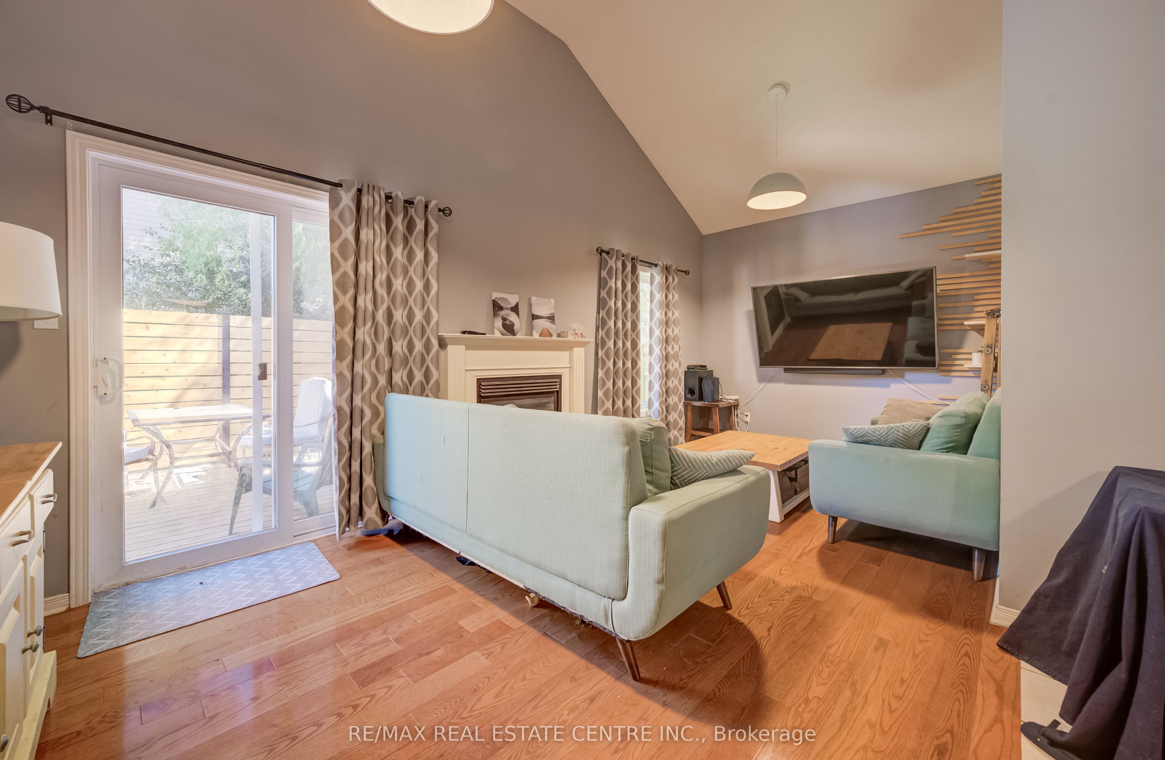 295 Gatehouse Drive Property Photo 12