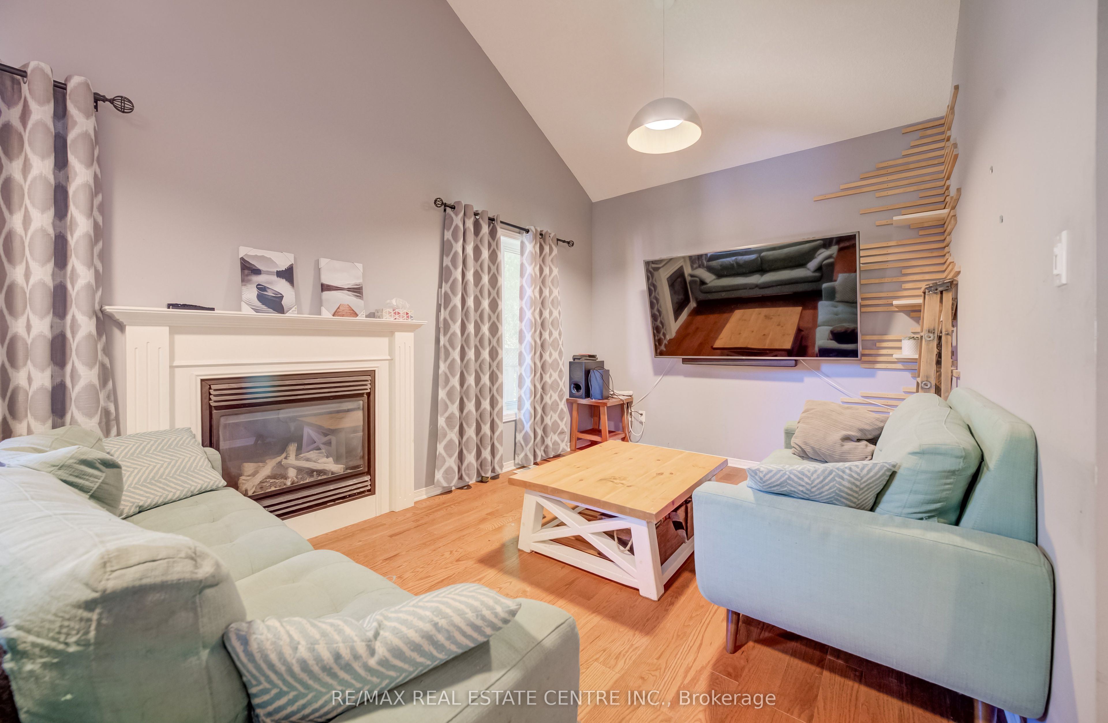 295 Gatehouse Drive Property Photo 13