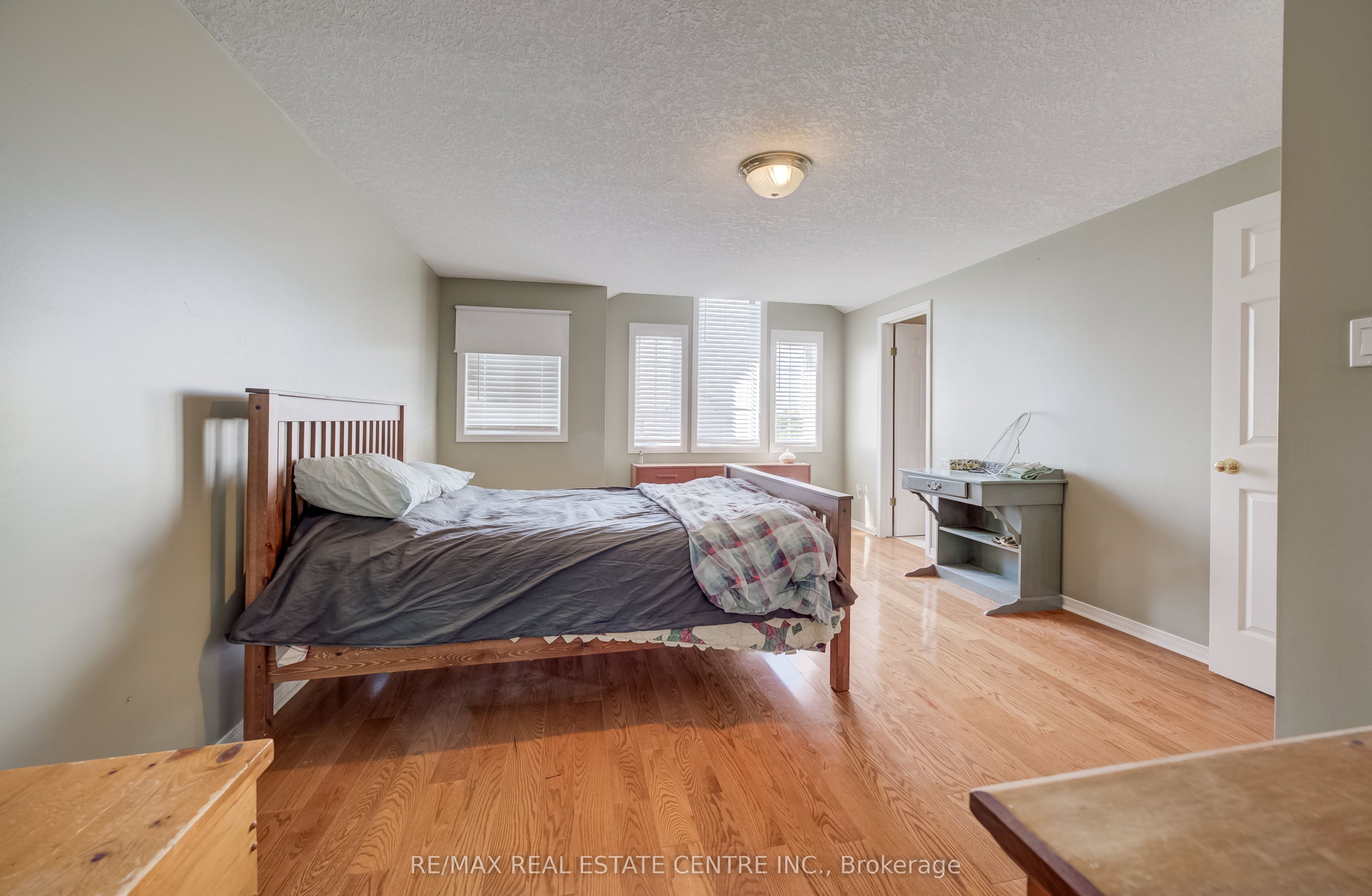 295 Gatehouse Drive Property Photo 20