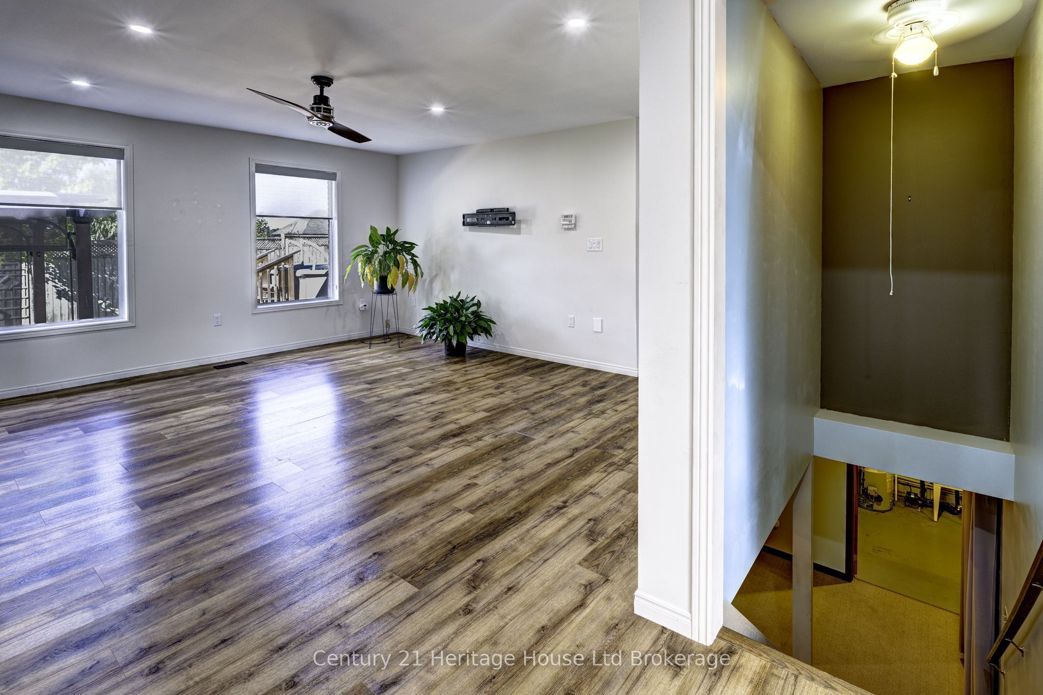 28 Peggy Avenue Property Photo 28