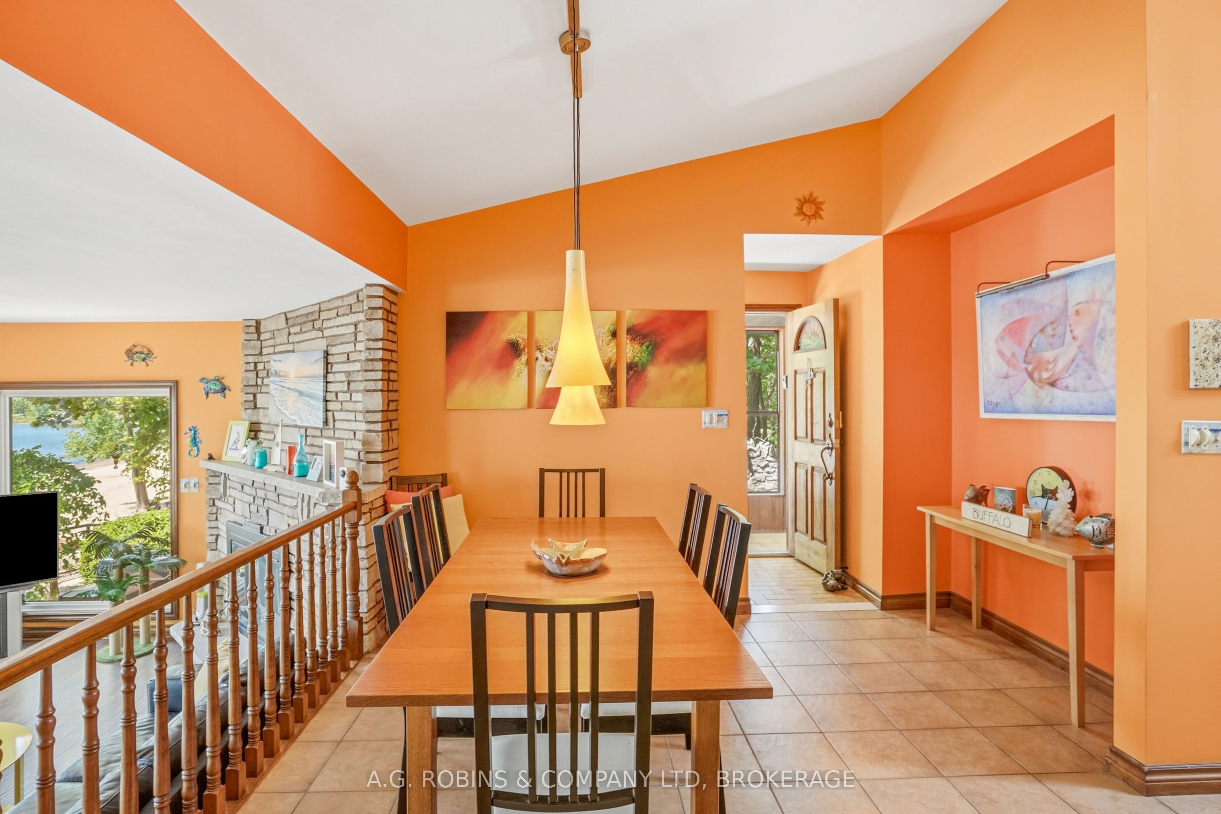 10599 Lakeshore Road Property Photo 15
