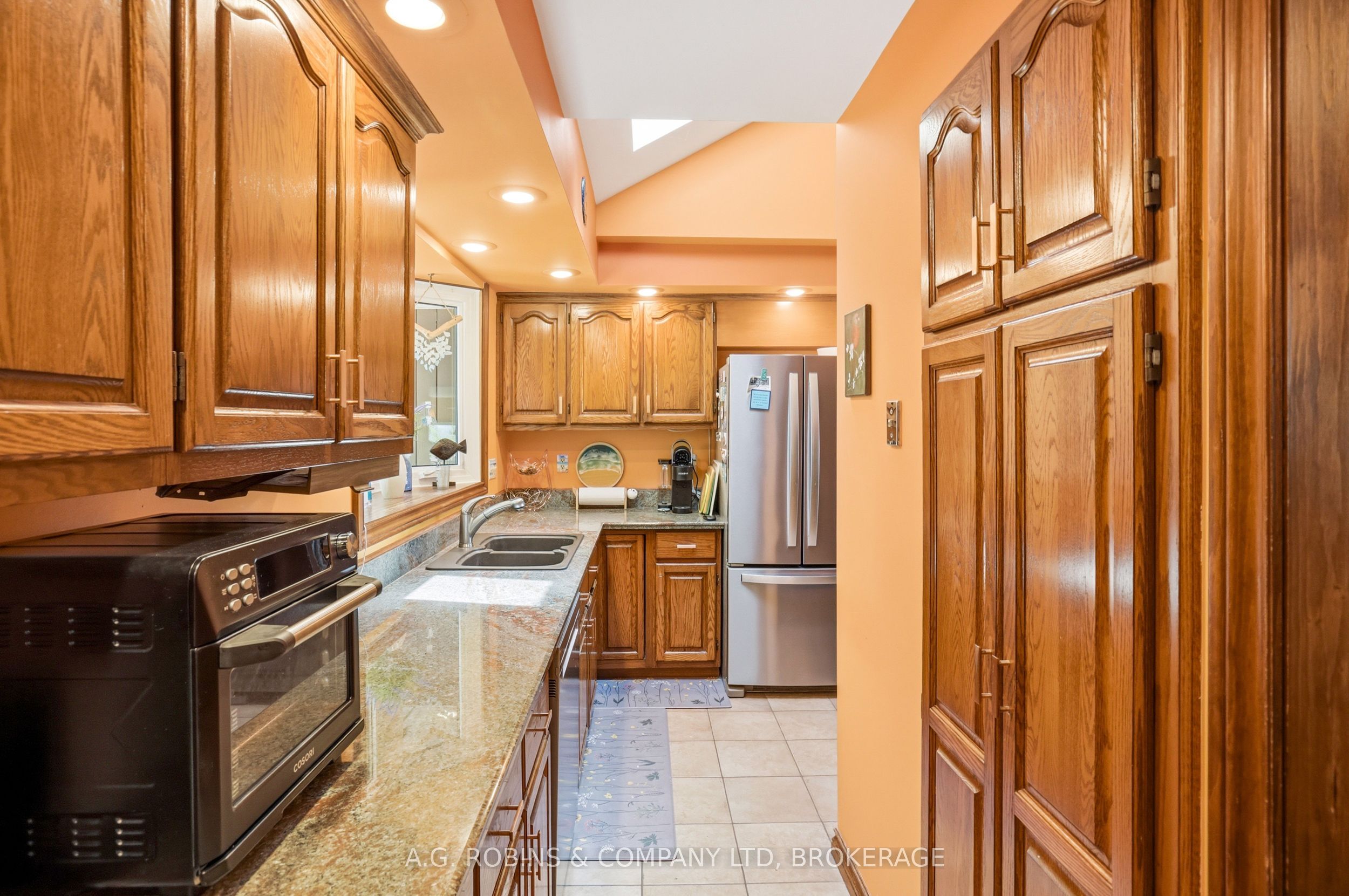 10599 Lakeshore Road Property Photo 22