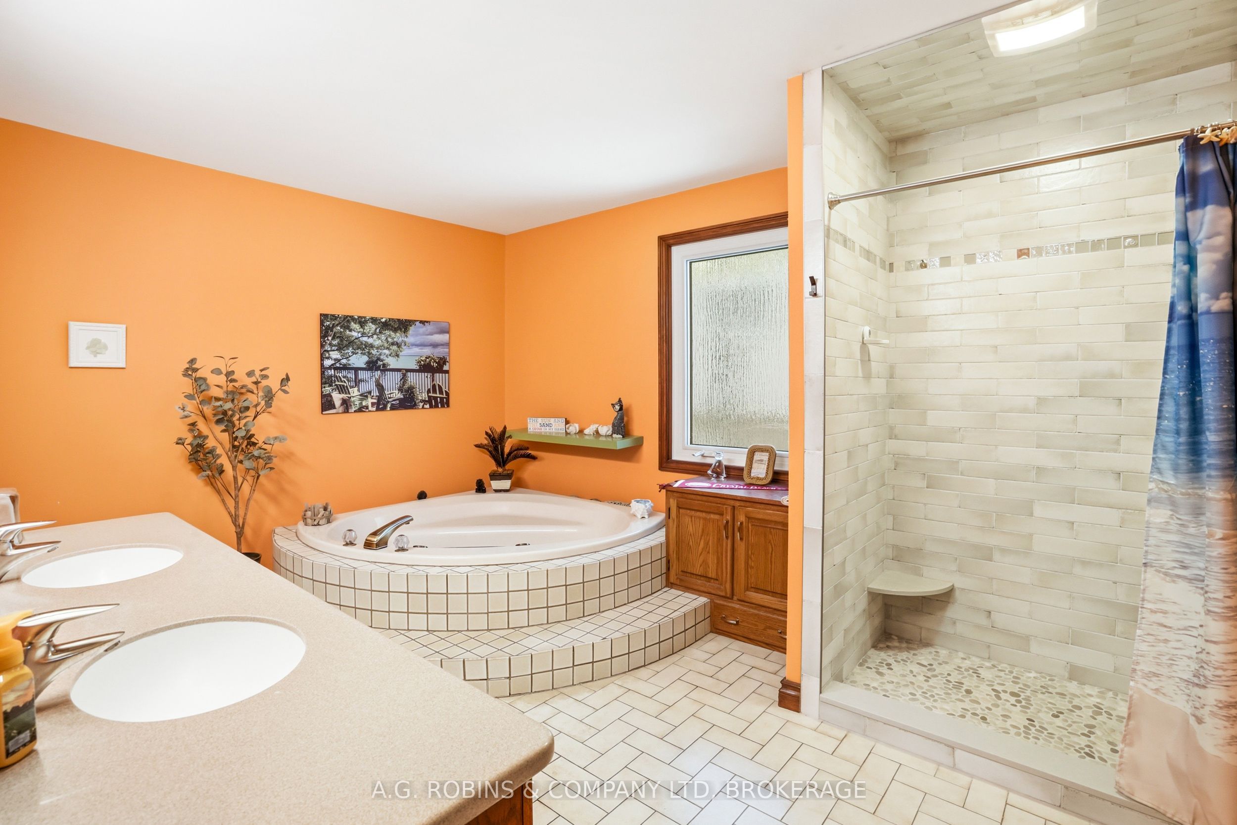 10599 Lakeshore Road Property Photo 32