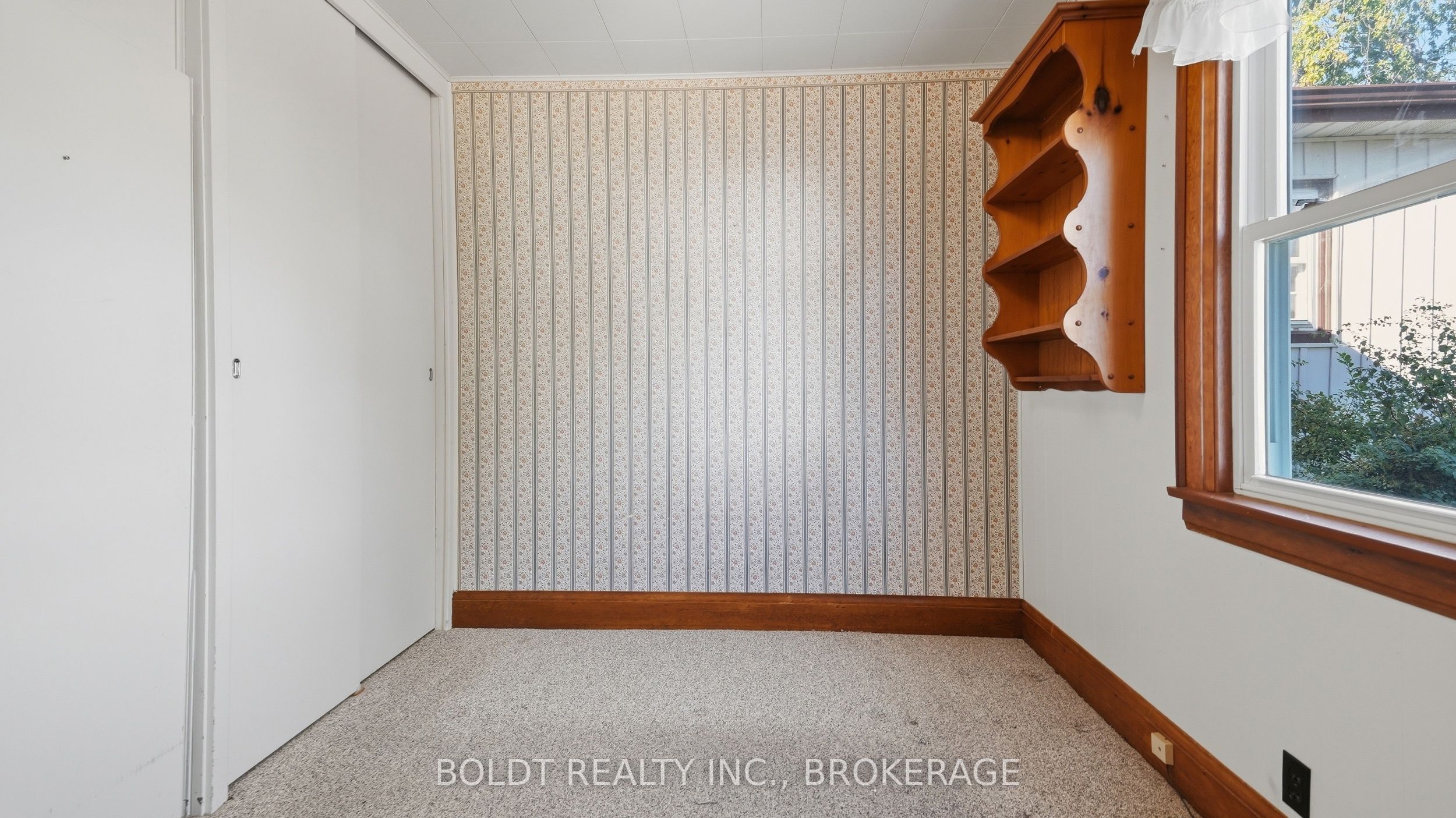 86 Rykert Street Property Photo 10