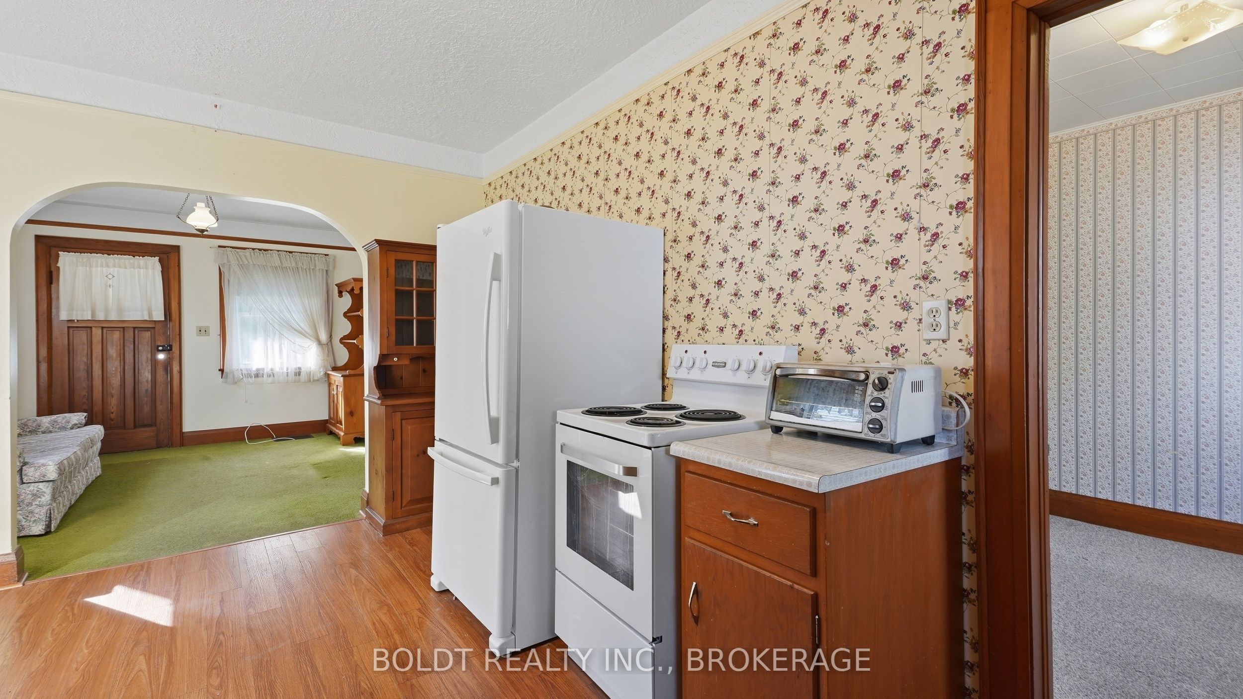 86 Rykert Street Property Photo 15