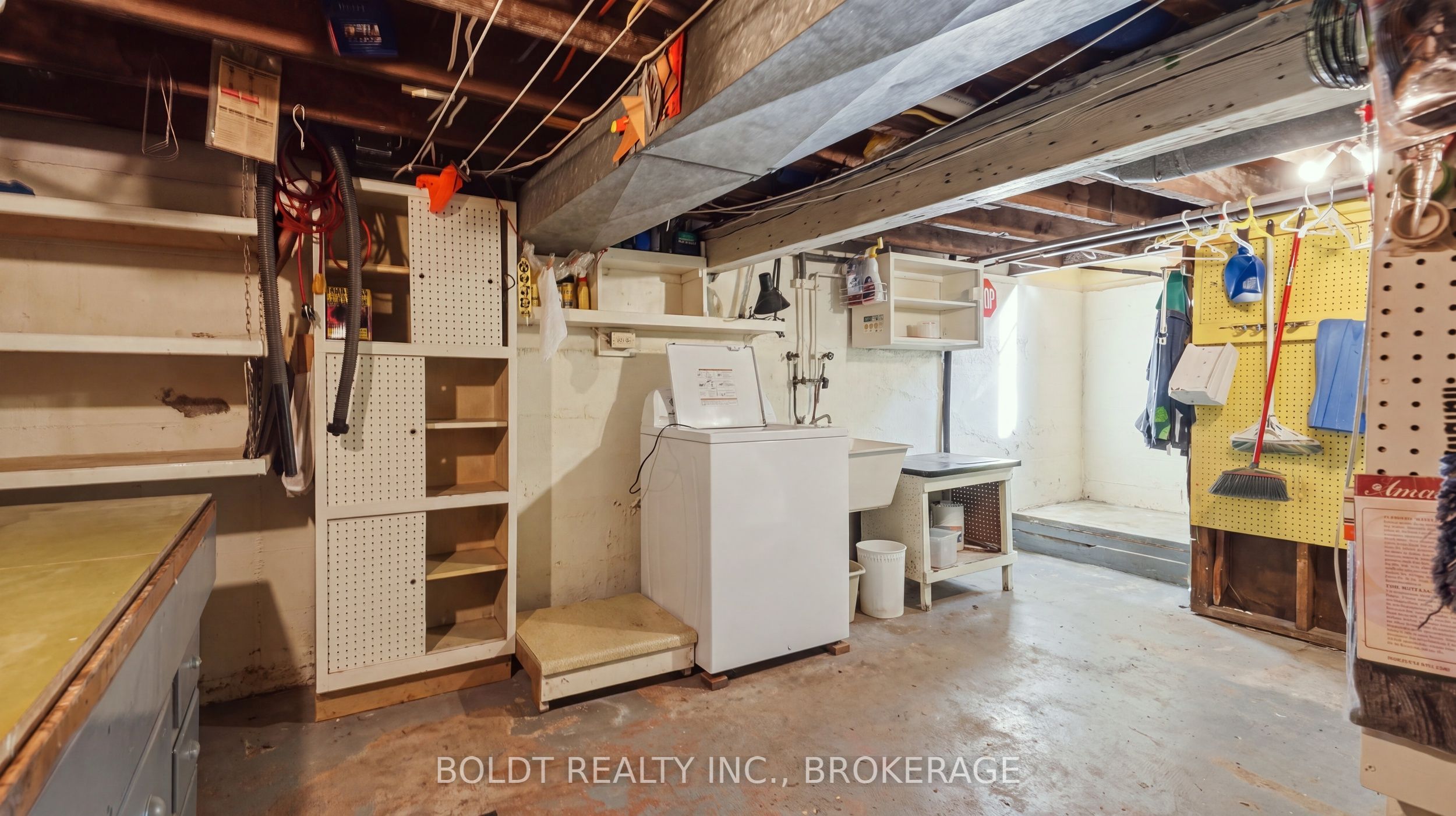 86 Rykert Street Property Photo 19